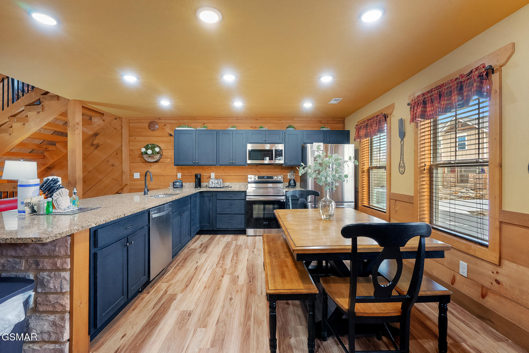 1011 Potters Way Gatlinburg TN 37738