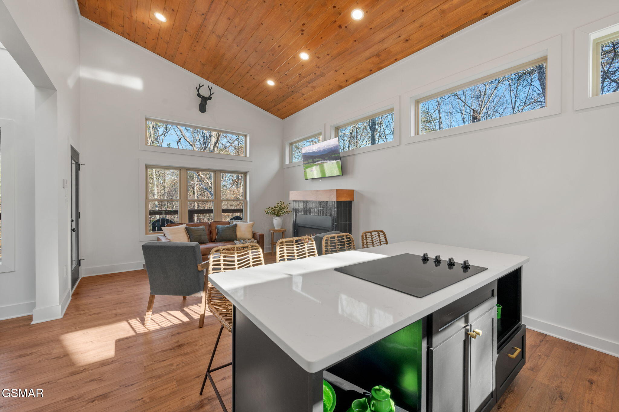 2385 Forge Hideaway Loop Pigeon Forge TN 37863