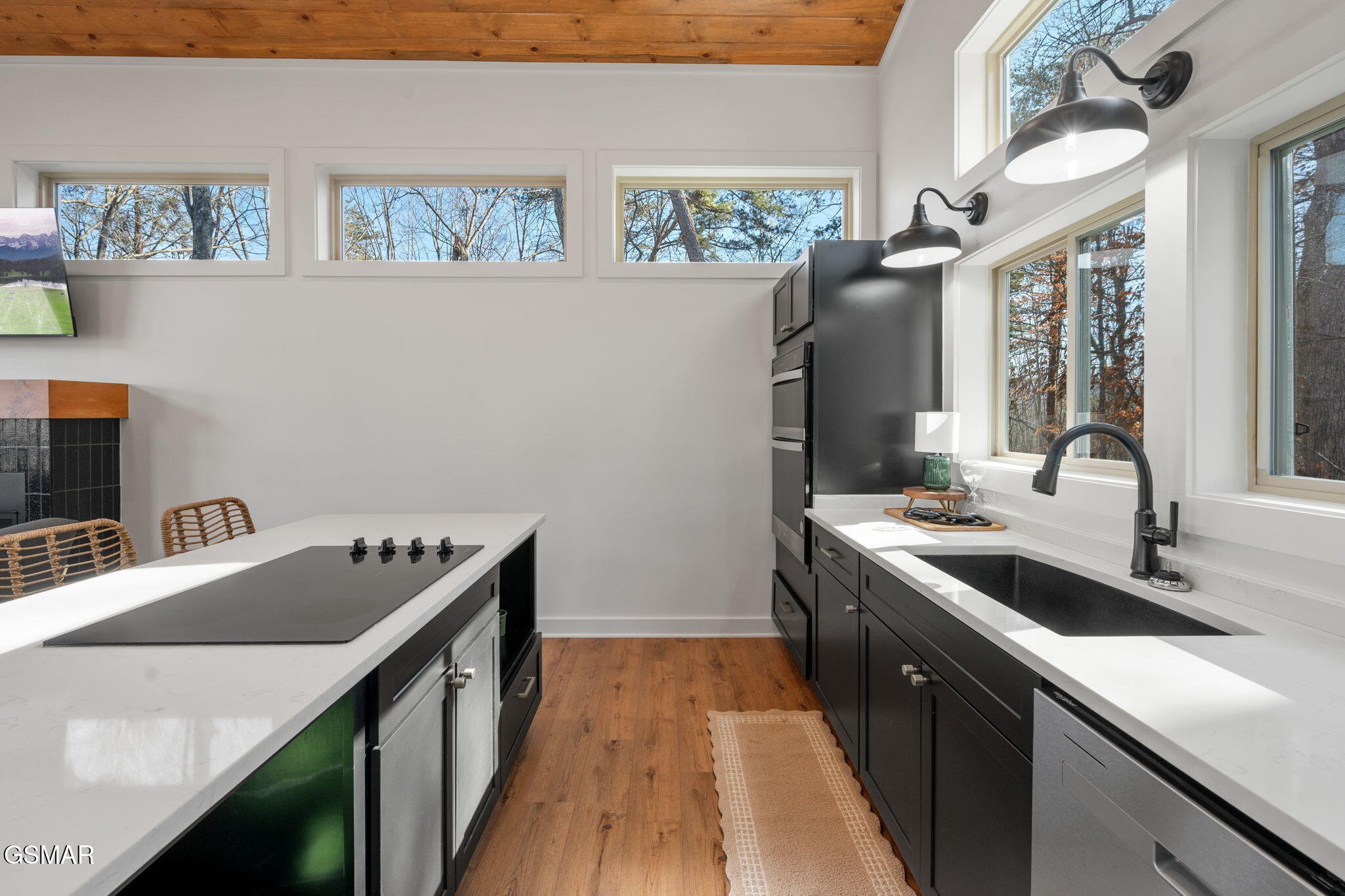 2385 Forge Hideaway Loop Pigeon Forge TN 37863