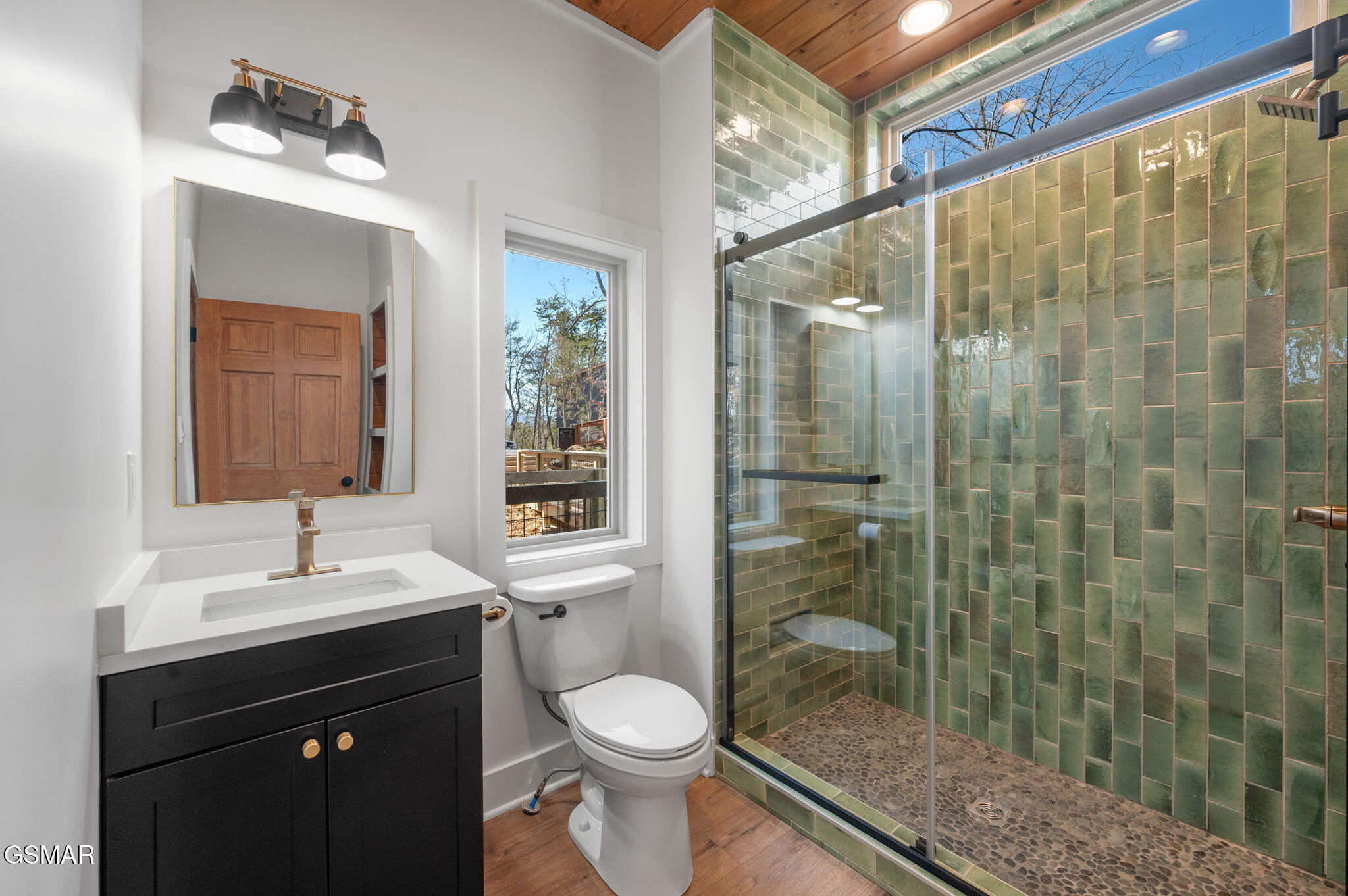 2385 Forge Hideaway Loop Pigeon Forge TN 37863