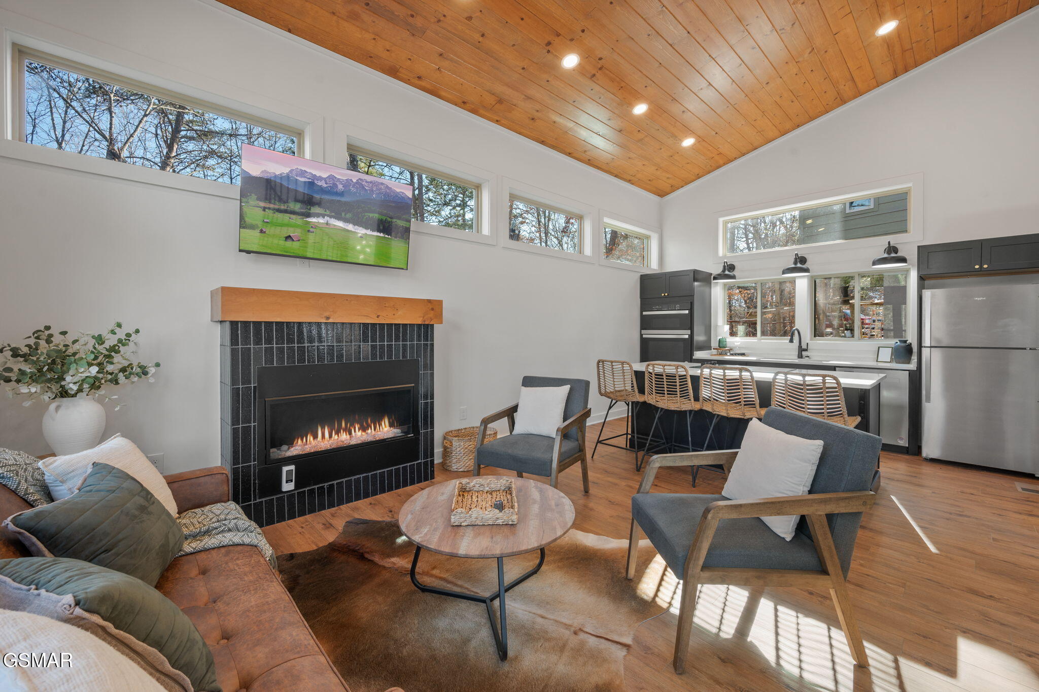 2385 Forge Hideaway Loop Pigeon Forge TN 37863