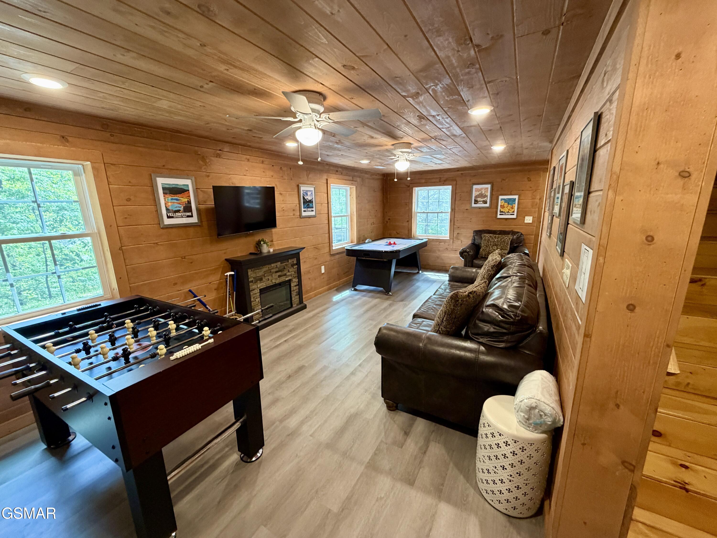 2211 Lake View Lane Sevierville TN 37876