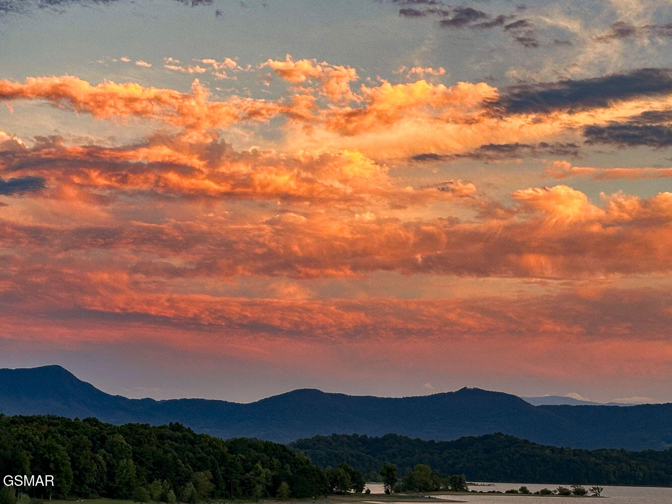 1964 Harbor Hills Drive Dandridge TN 37725