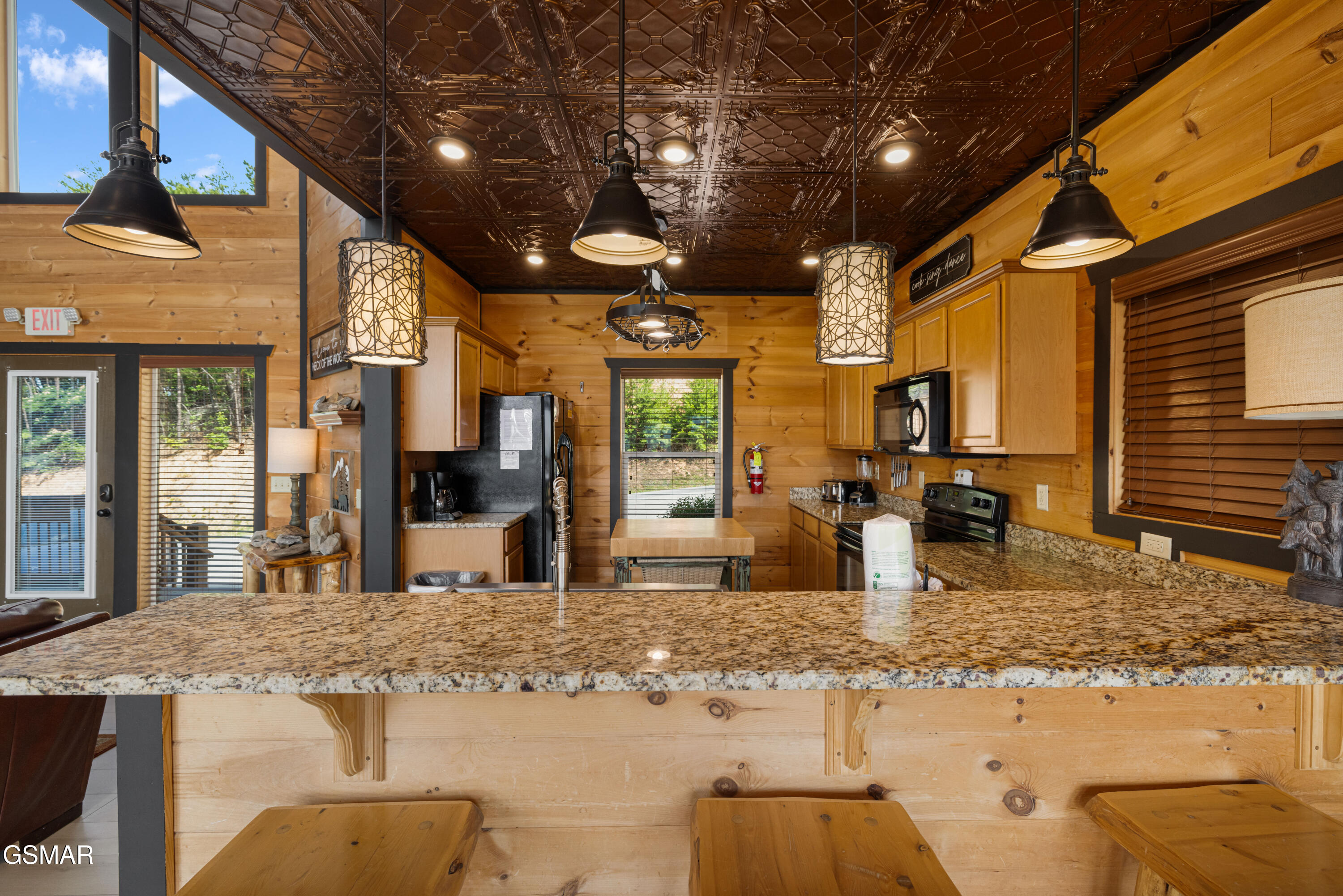 1131 Parkview Vista Way Pigeon Forge TN 37863