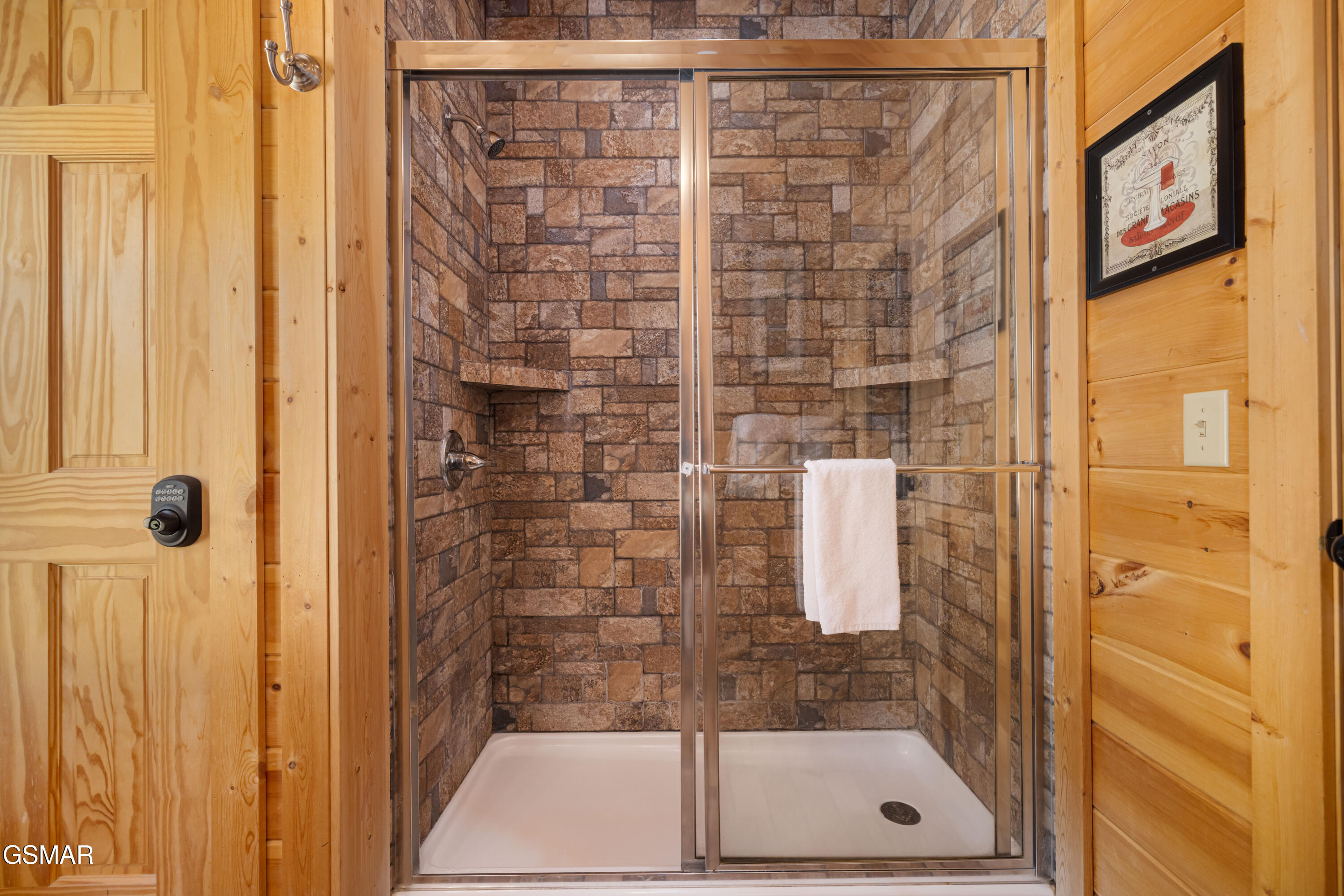 1131 Parkview Vista Way Pigeon Forge TN 37863