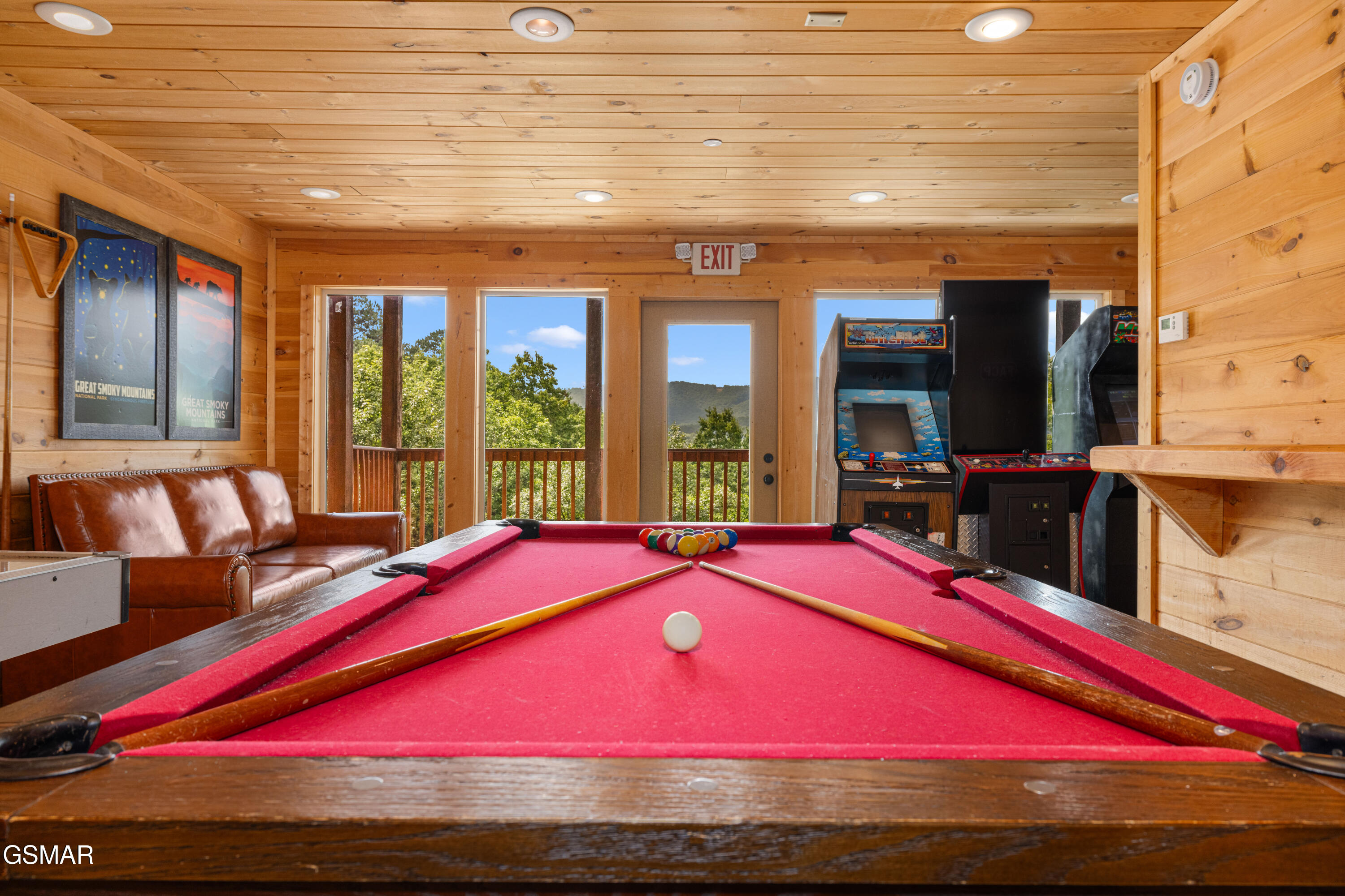1131 Parkview Vista Way Pigeon Forge TN 37863
