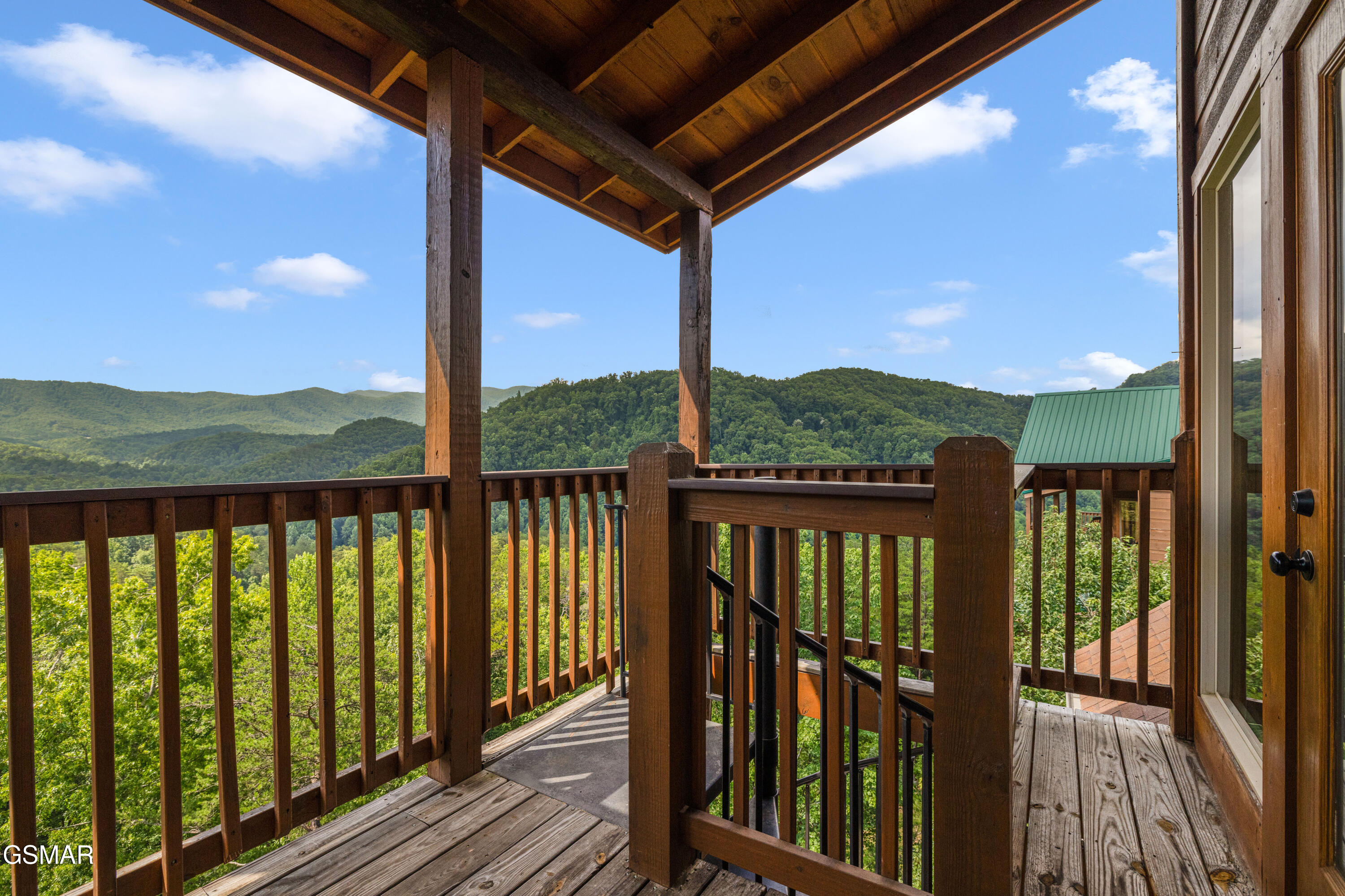 1131 Parkview Vista Way Pigeon Forge TN 37863