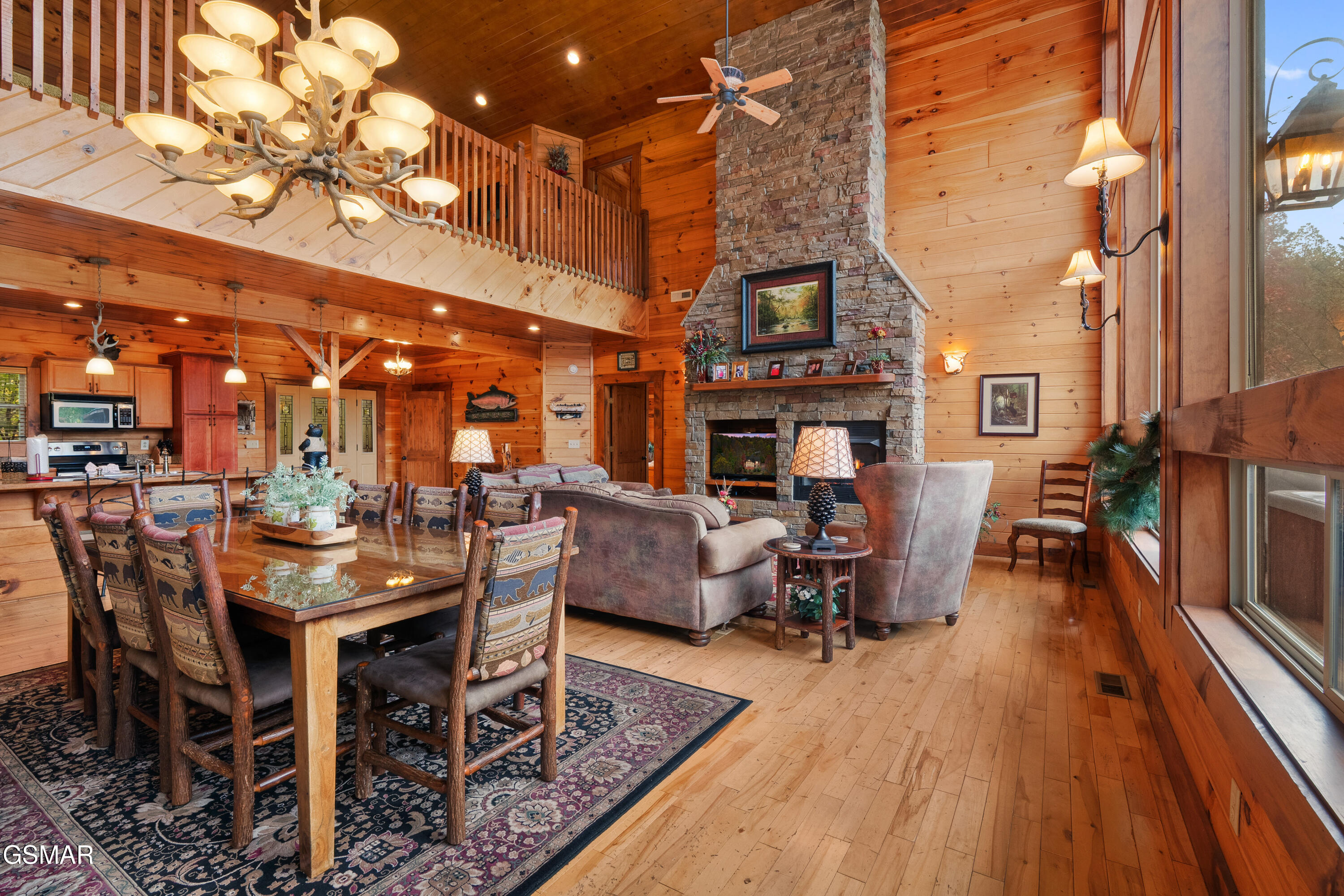 1716 Smoky Hills Drive Gatlinburg TN 37738