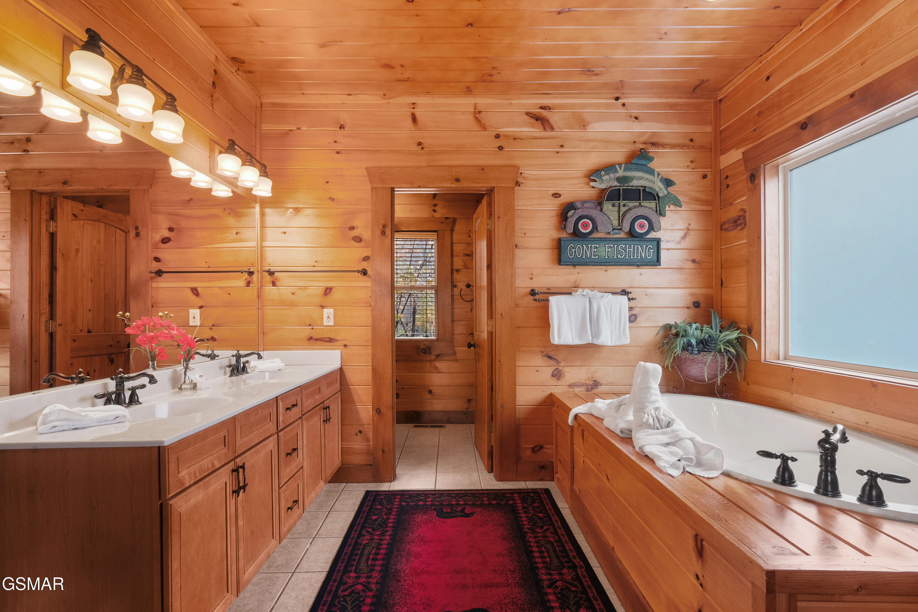1716 Smoky Hills Drive Gatlinburg TN 37738