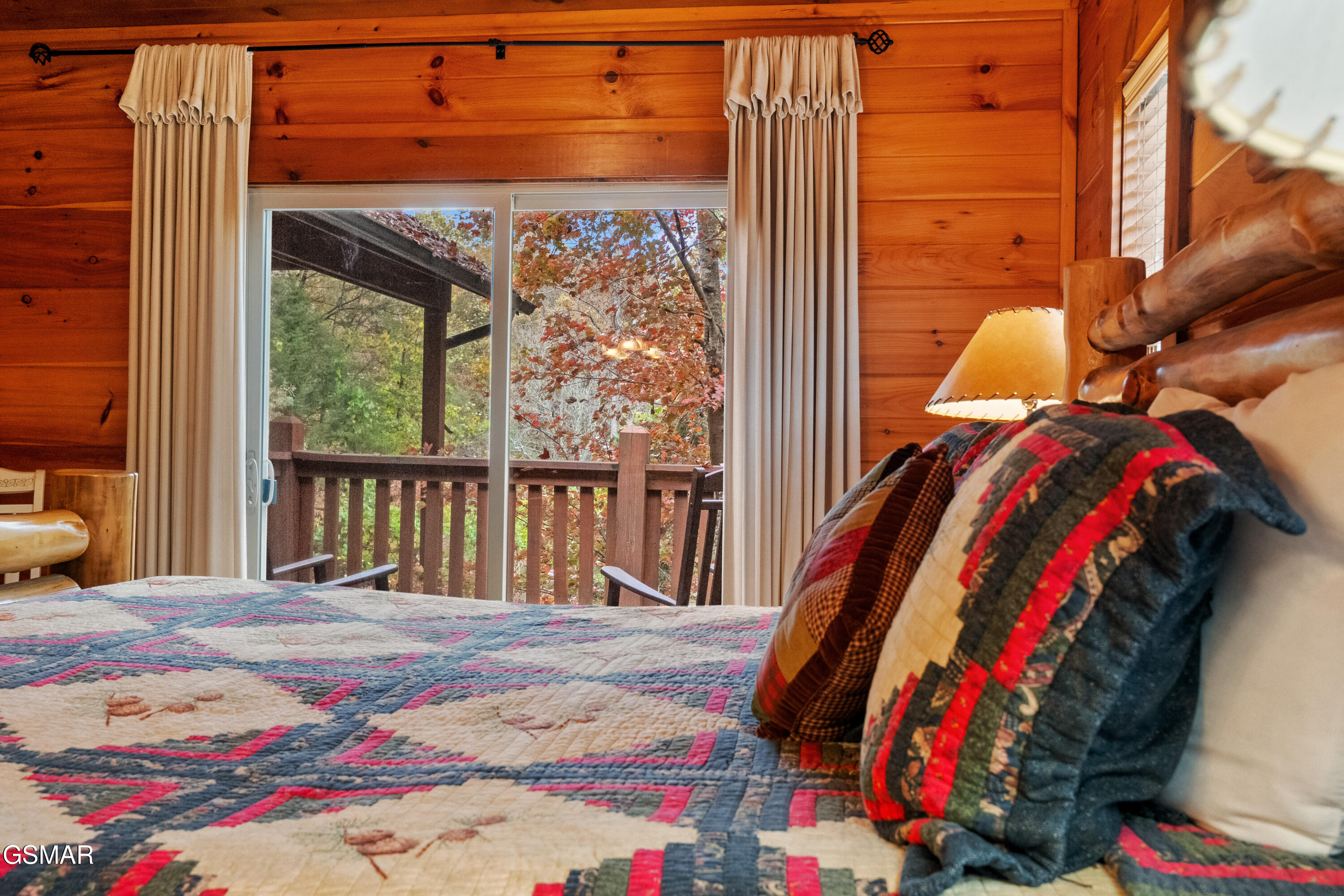 1716 Smoky Hills Drive Gatlinburg TN 37738
