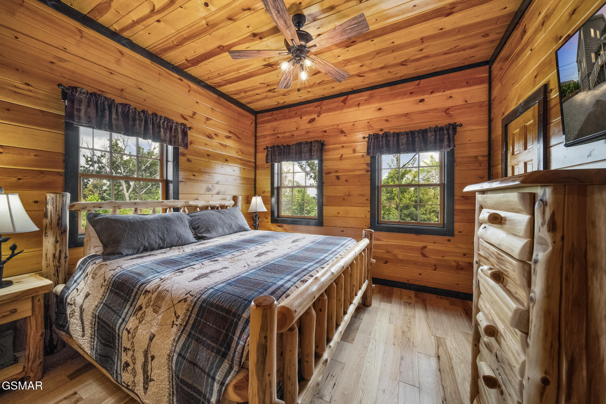 1156 Hemlock Drive Gatlinburg TN 37738