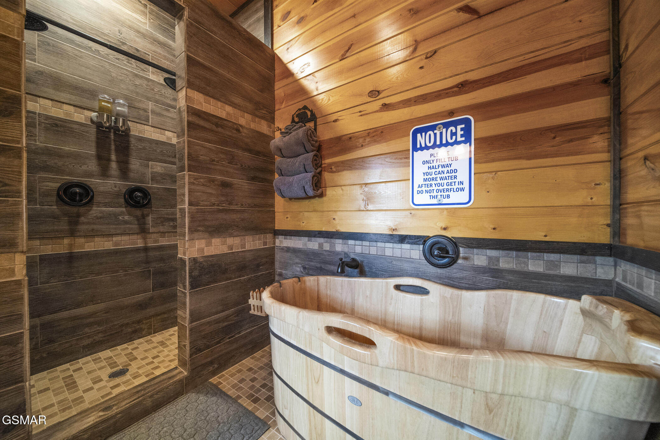 1156 Hemlock Drive Gatlinburg TN 37738