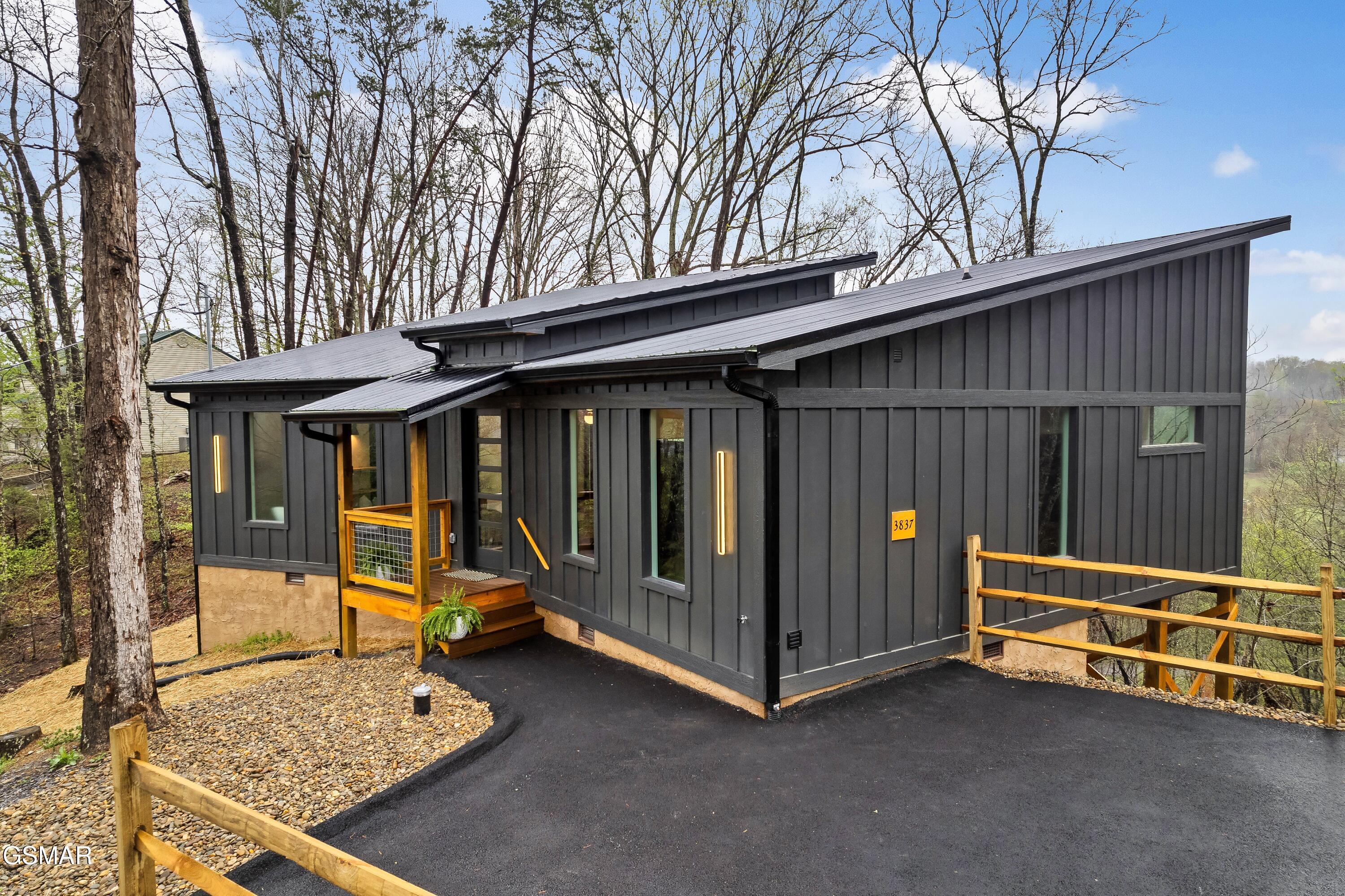 1079 Pleasure Road Sevierville TN 37876