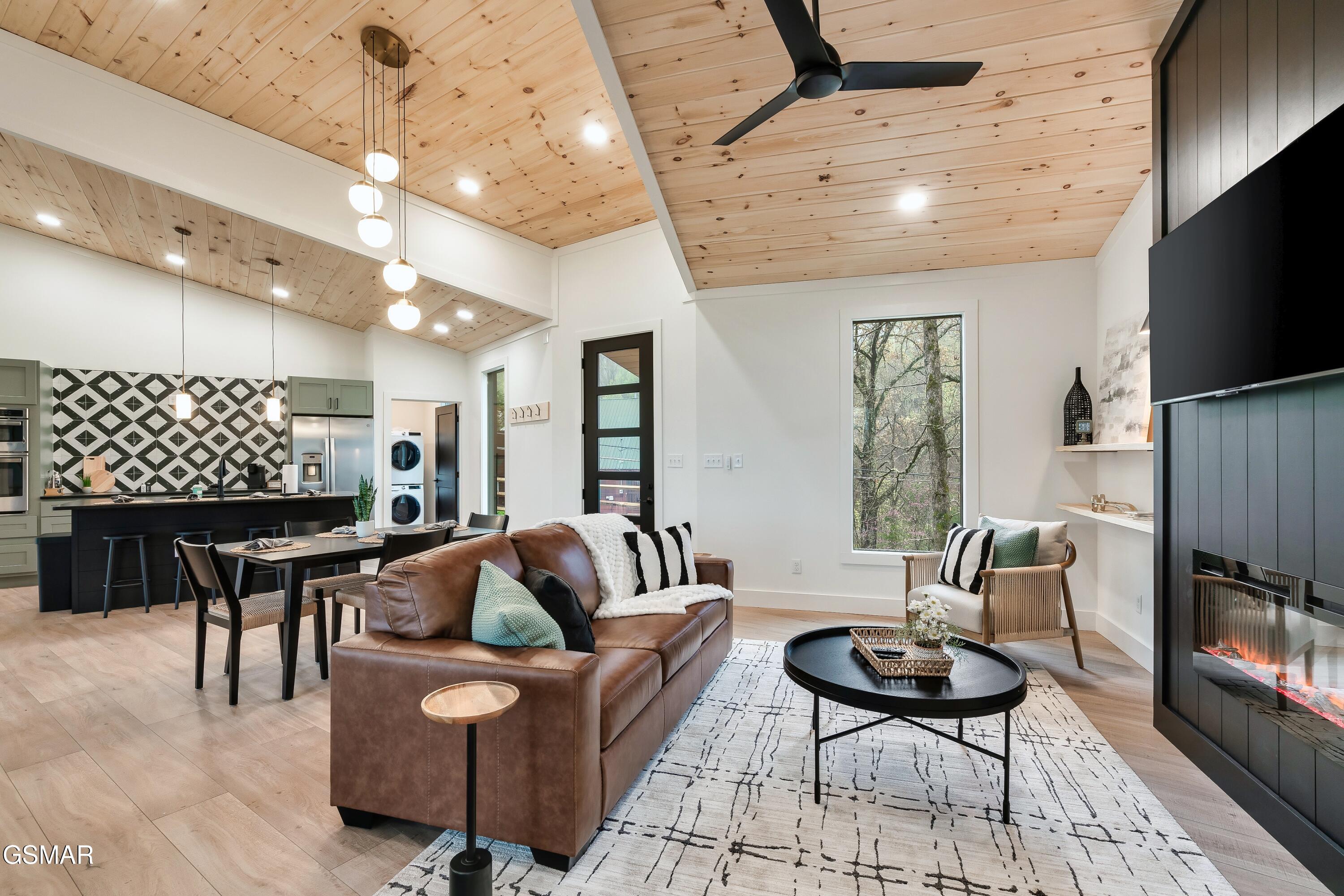 1079 Pleasure Road Sevierville TN 37876