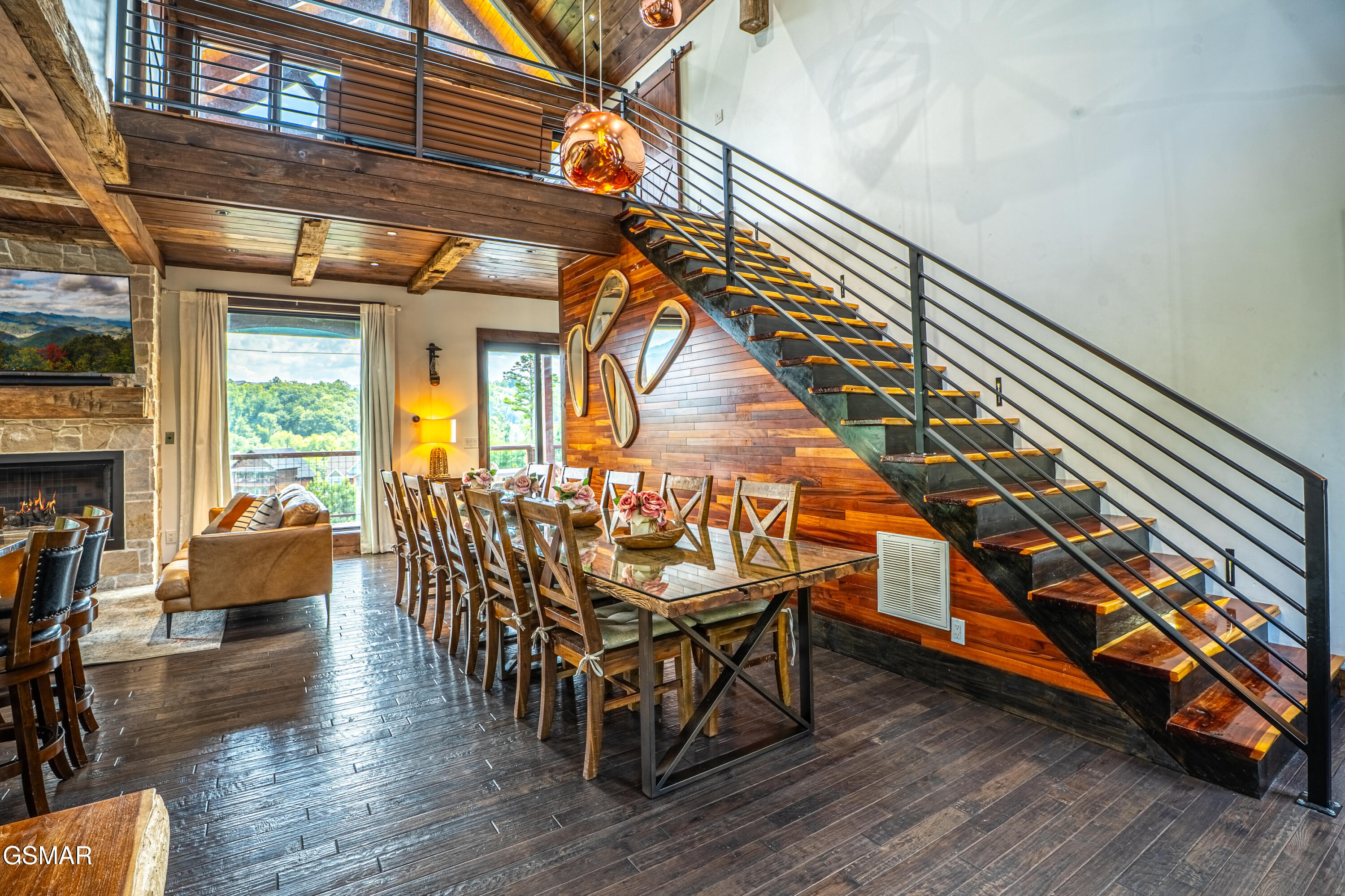 887 Sourwood Drive Gatlinburg TN 37738