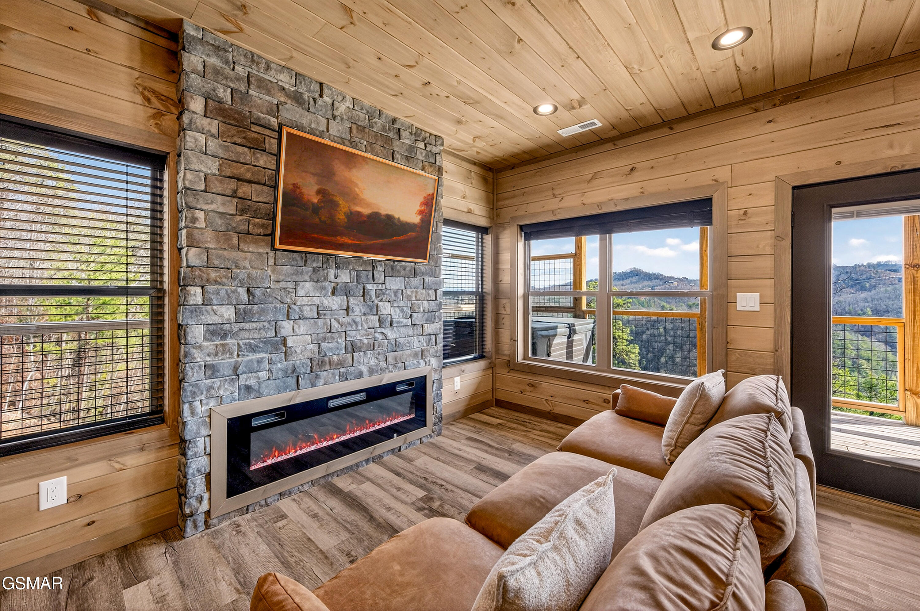 3051 Hatcher Top Road Sevierville TN 37862