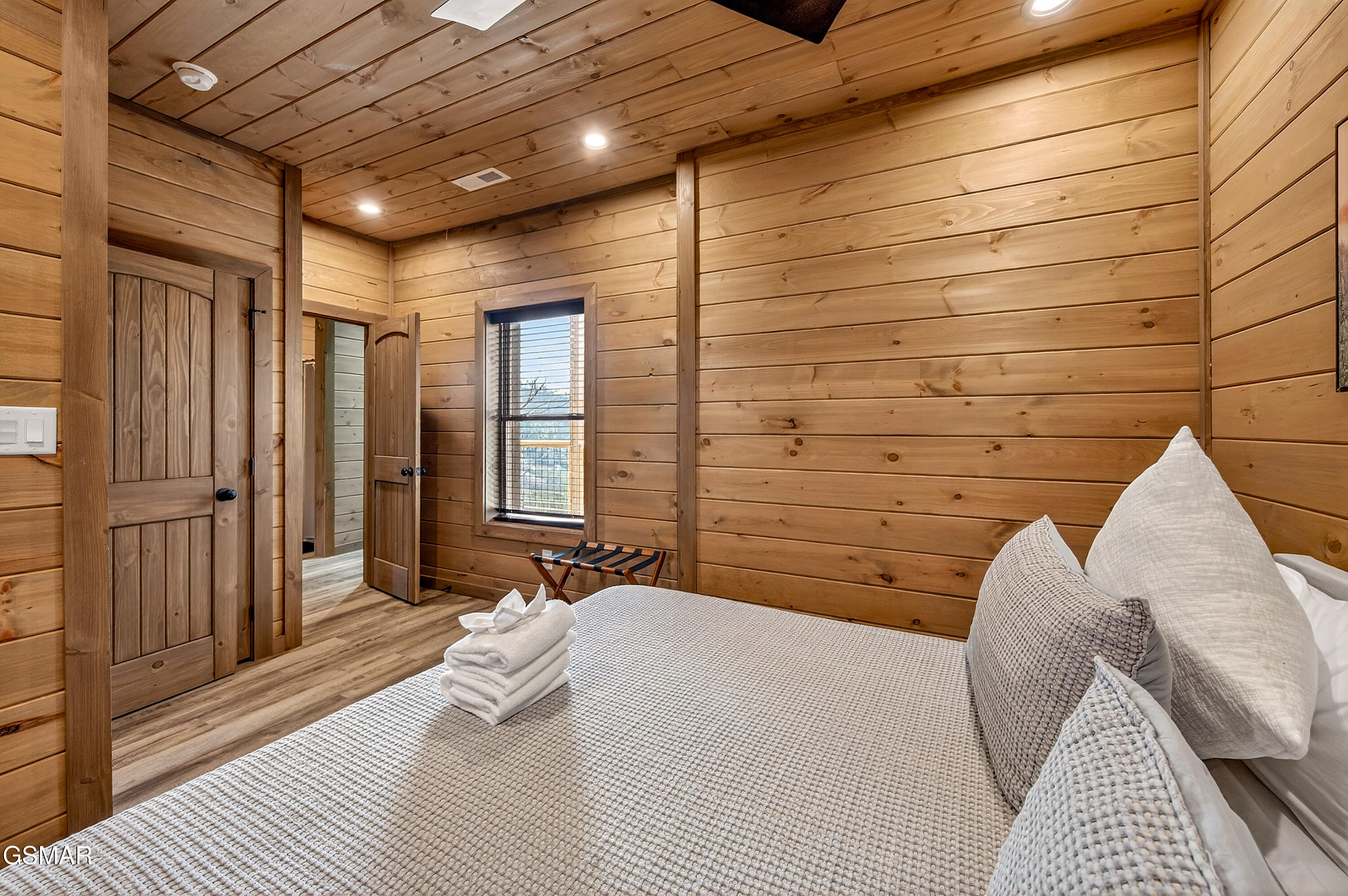 3051 Hatcher Top Road Sevierville TN 37862
