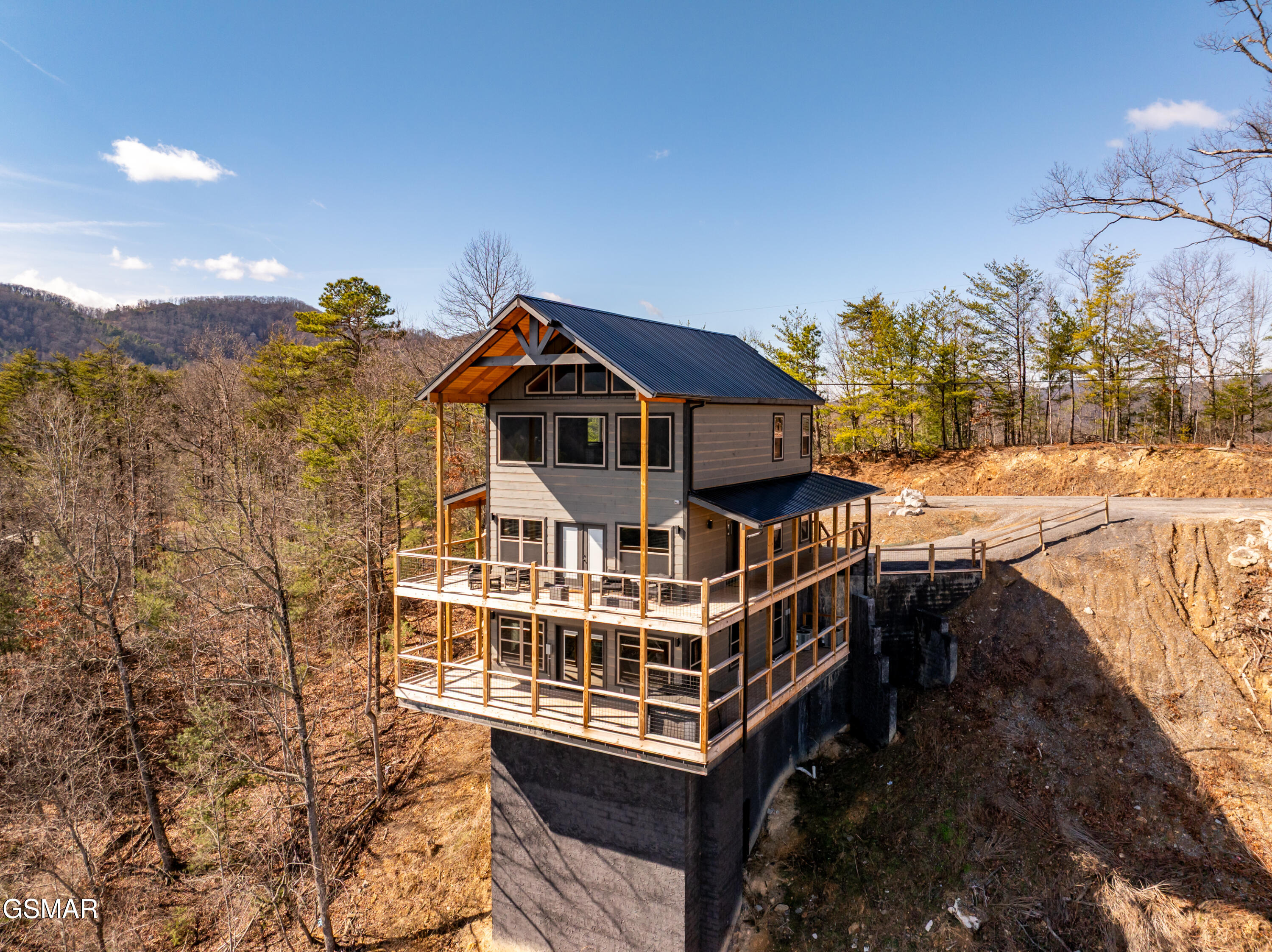 3051 Hatcher Top Road Sevierville TN 37862