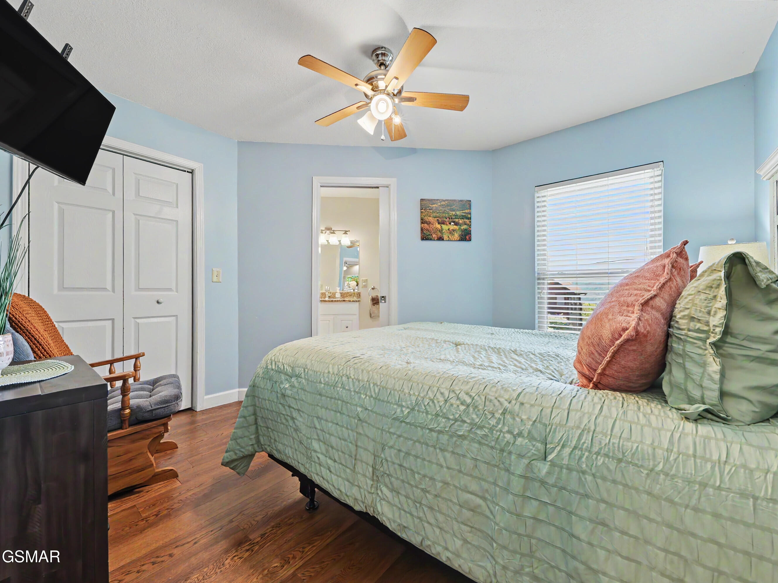 717 Valley View Lane Gatlinburg TN 37738