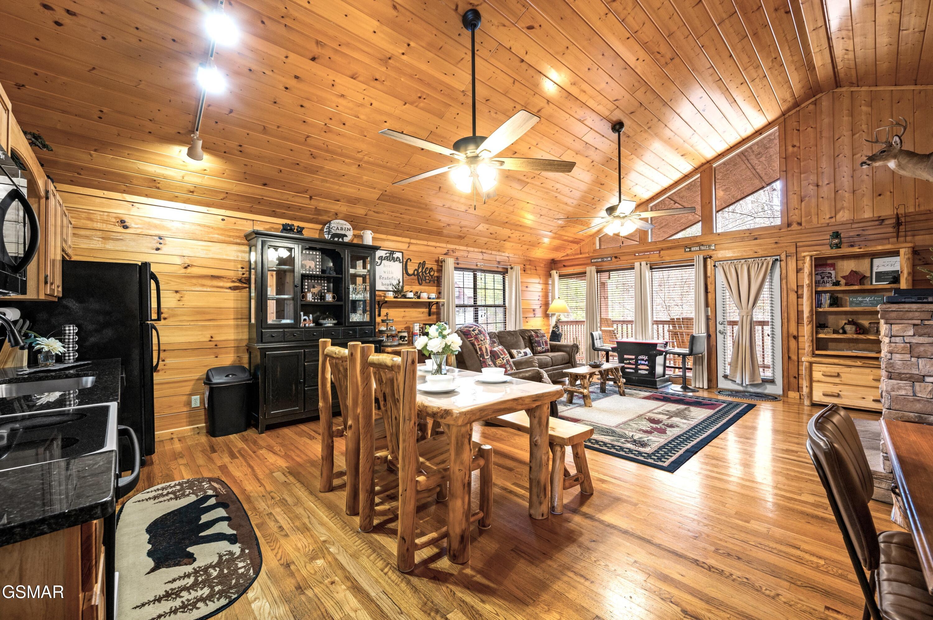 1505 Bears Den Way Sevierville TN 37862