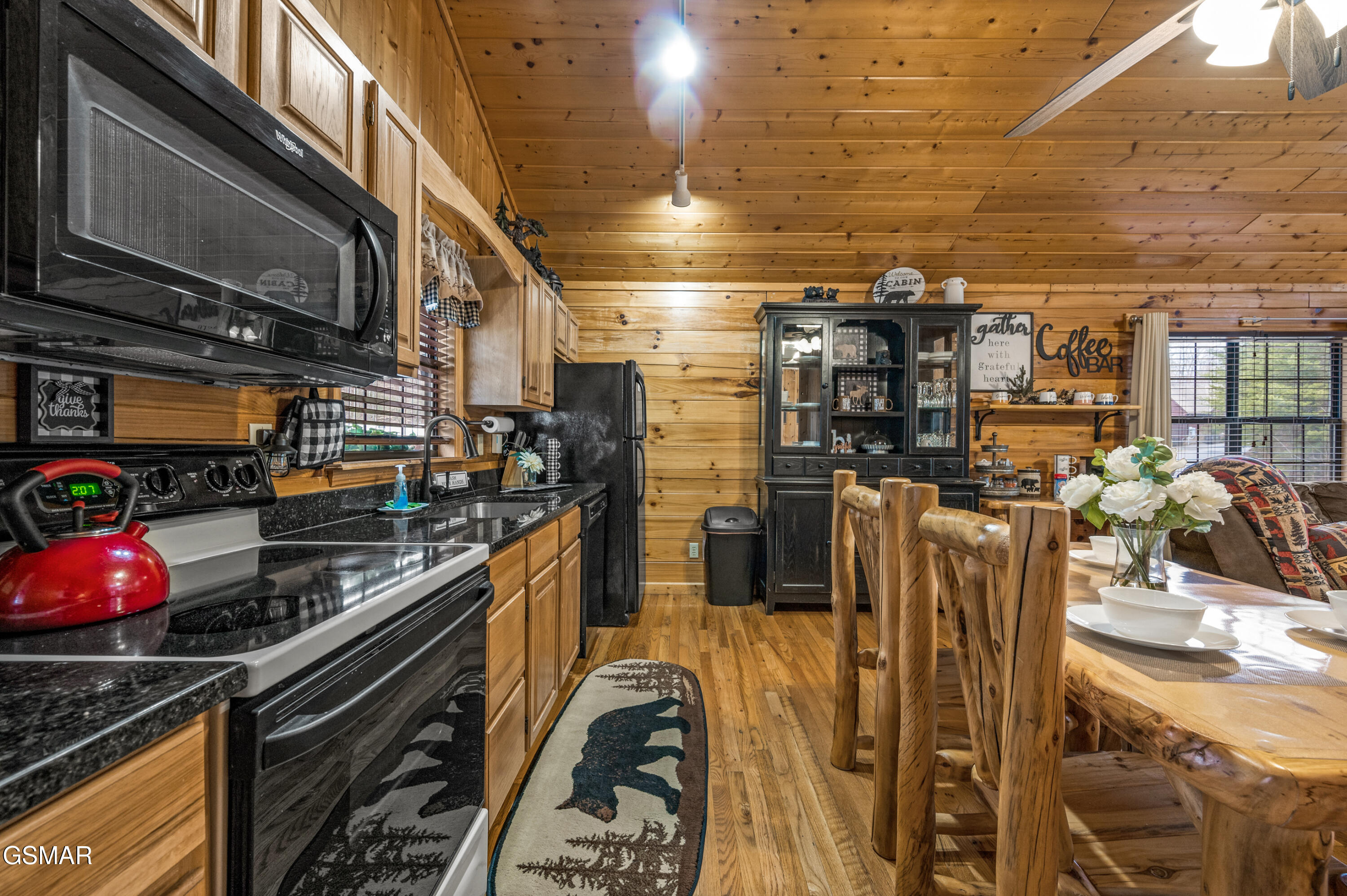 1505 Bears Den Way Sevierville TN 37862