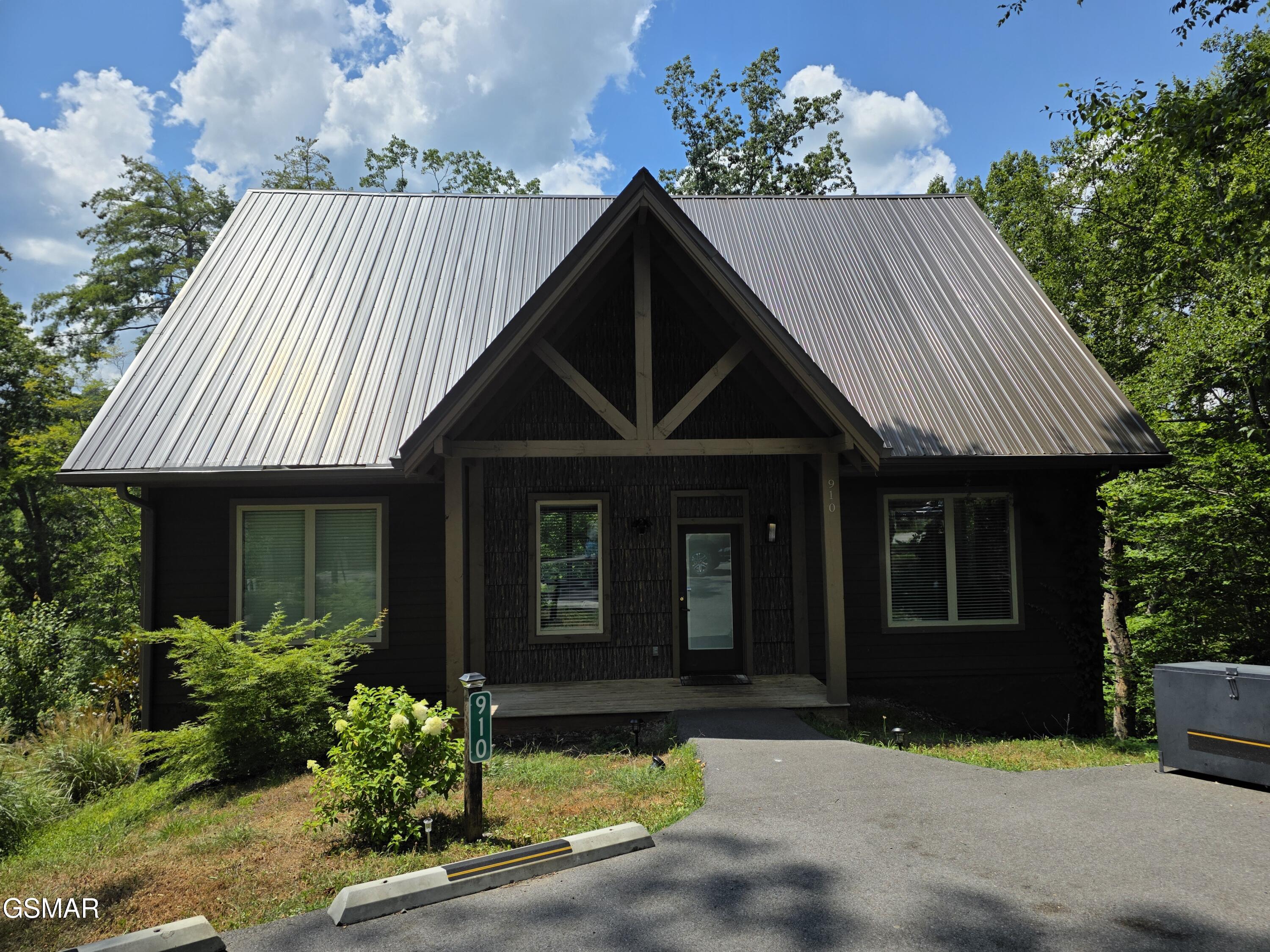 910 Saddle Creek Way Sevierville TN 37862