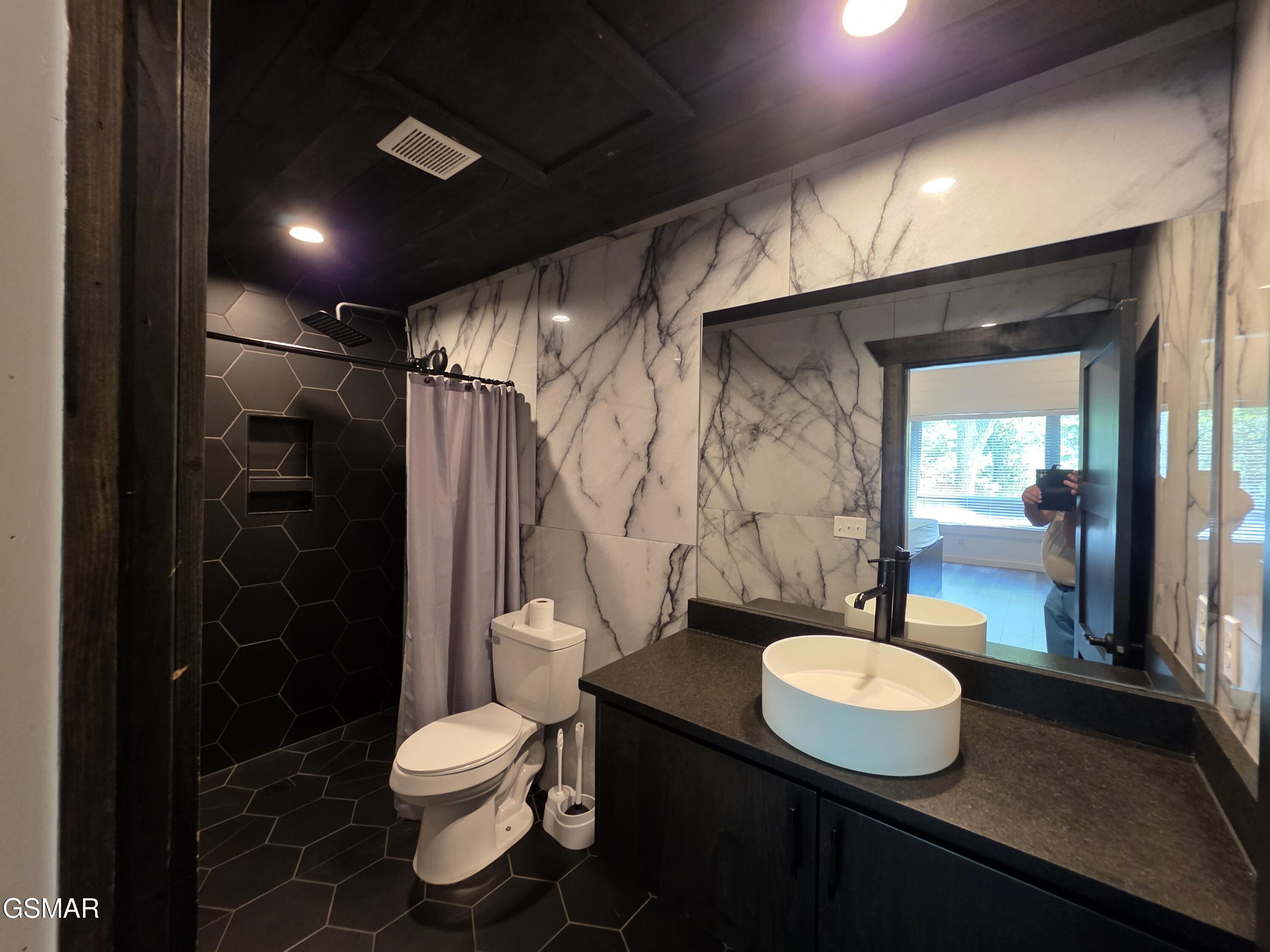 910 Saddle Creek Way Sevierville TN 37862