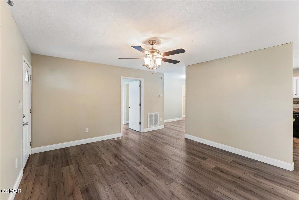 1605 Rolling Hills Drive Dandridge TN 37725