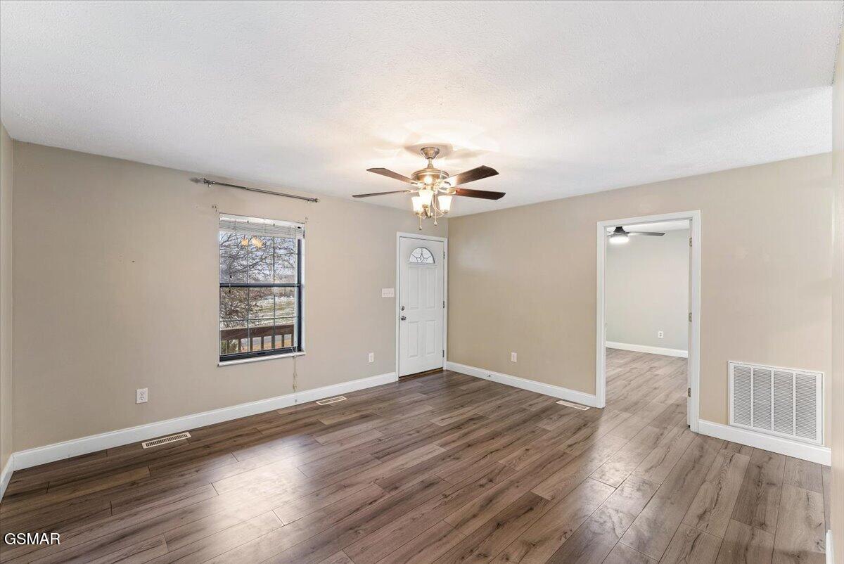 1605 Rolling Hills Drive Dandridge TN 37725