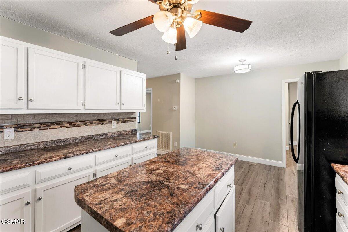 1605 Rolling Hills Drive Dandridge TN 37725