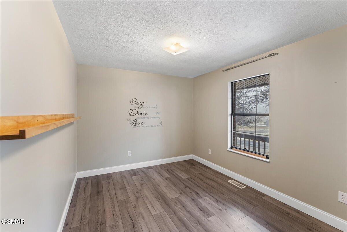 1605 Rolling Hills Drive Dandridge TN 37725