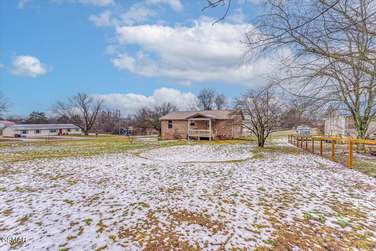 1605 Rolling Hills Drive Dandridge TN 37725