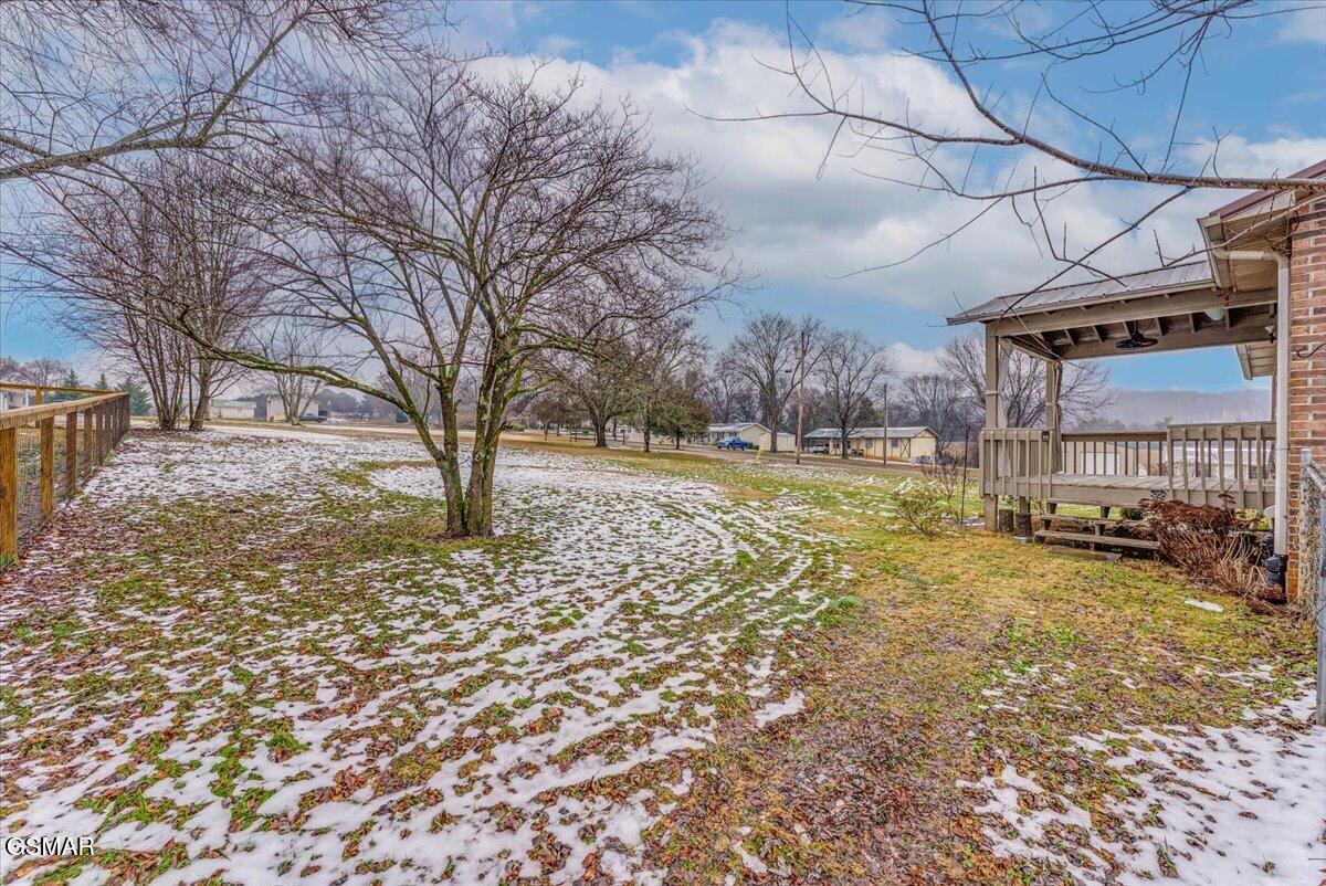 1605 Rolling Hills Drive Dandridge TN 37725