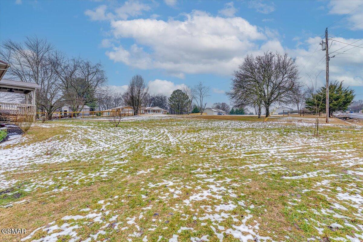 1605 Rolling Hills Drive Dandridge TN 37725
