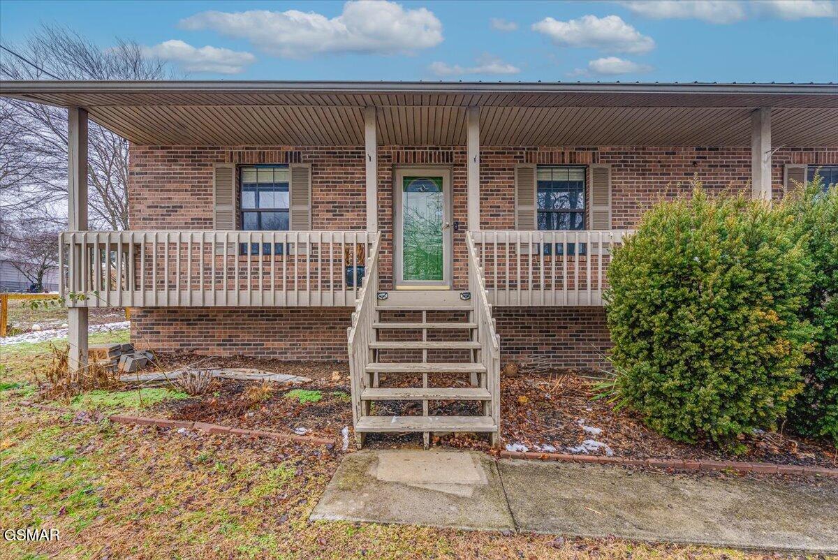 1605 Rolling Hills Drive Dandridge TN 37725