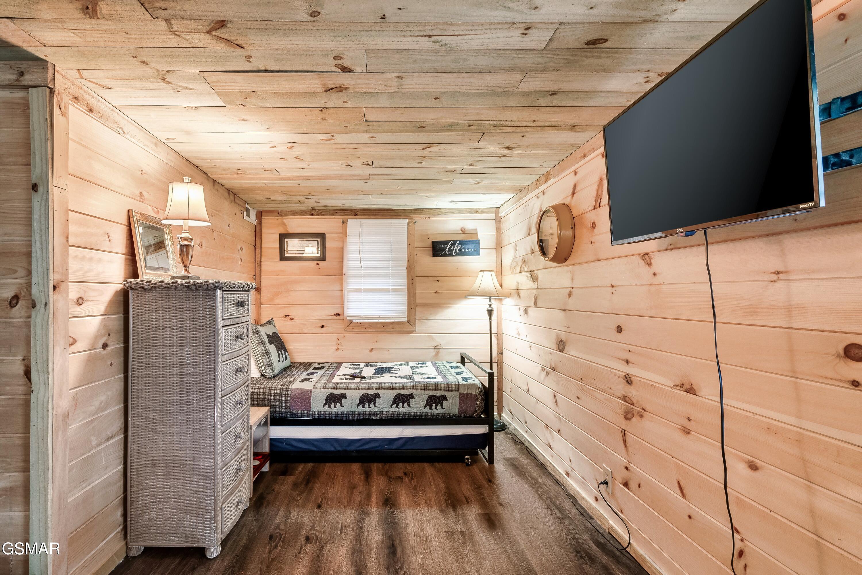 1174 Sharp Road Sevierville TN 37876