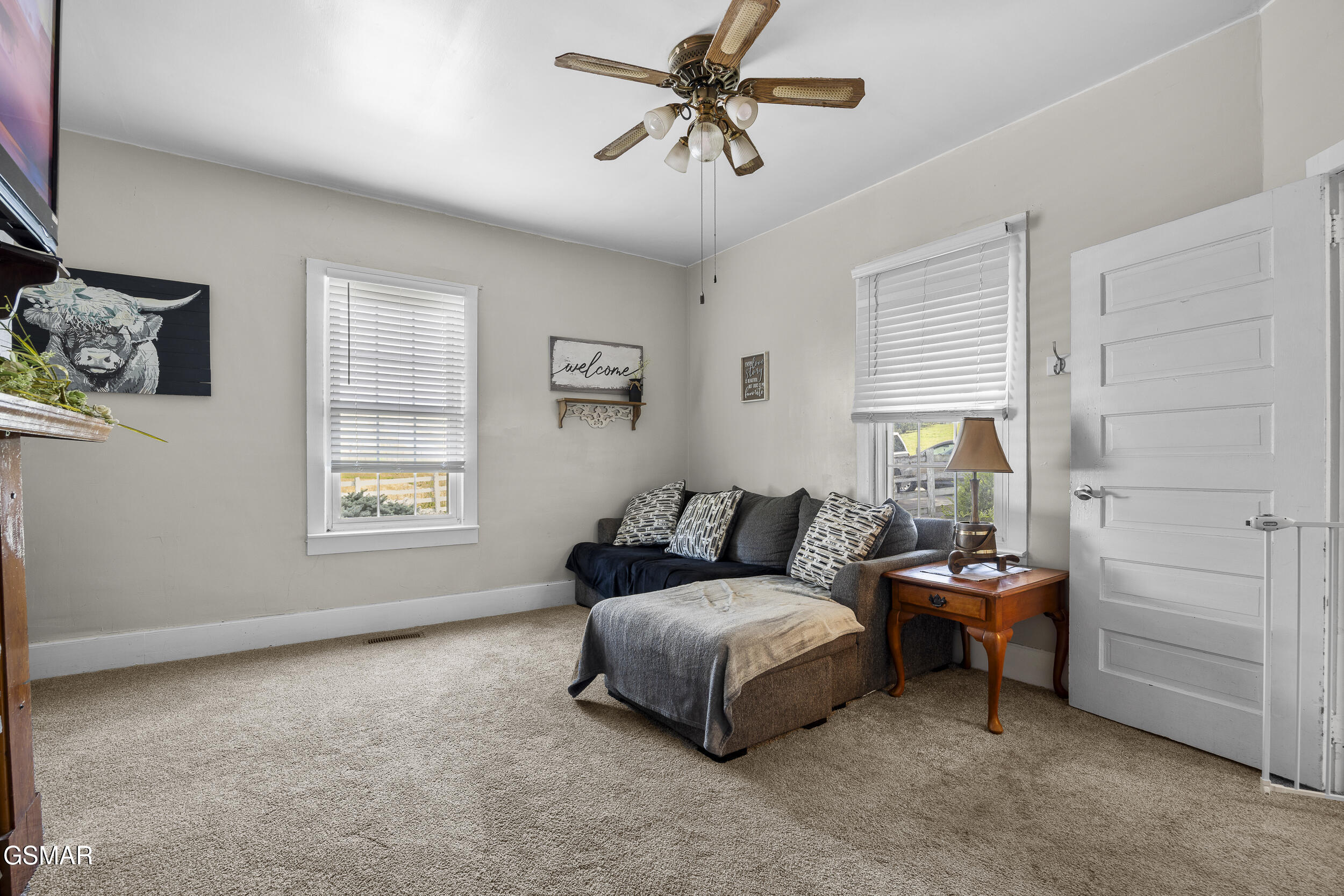 871 Hinkle Road Dandridge TN 37725