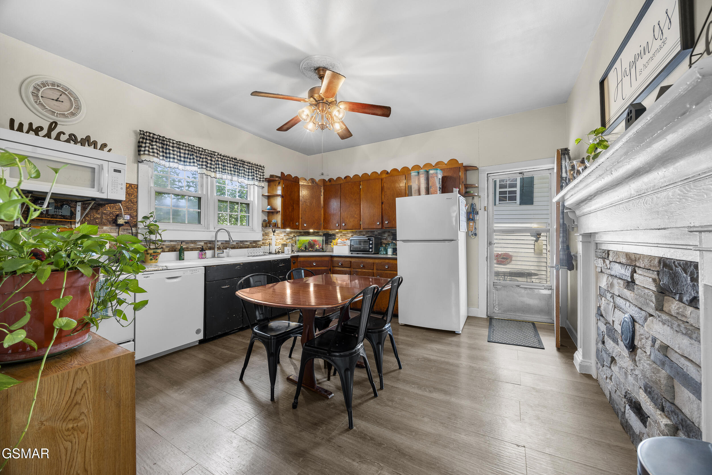 871 Hinkle Road Dandridge TN 37725