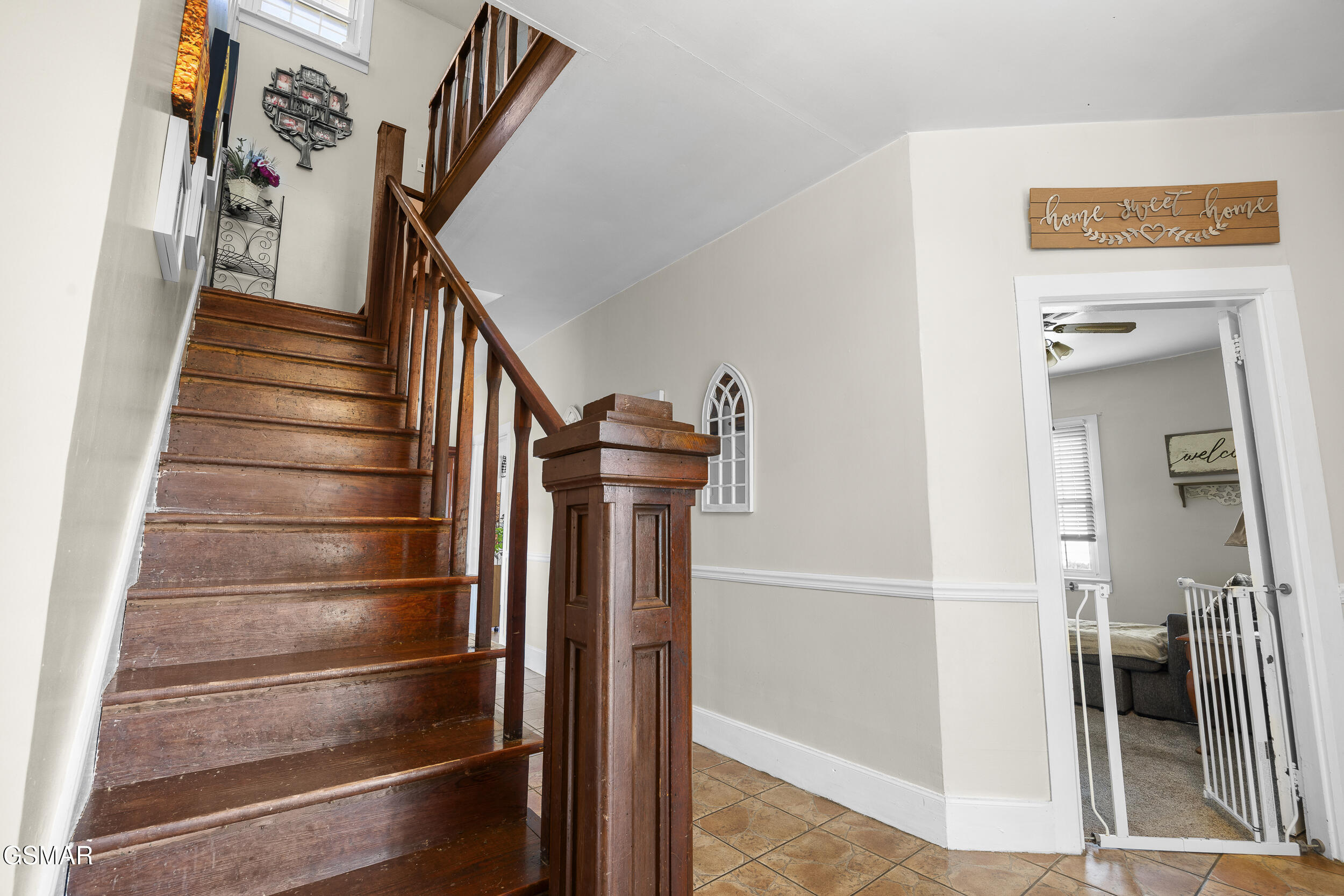 871 Hinkle Road Dandridge TN 37725