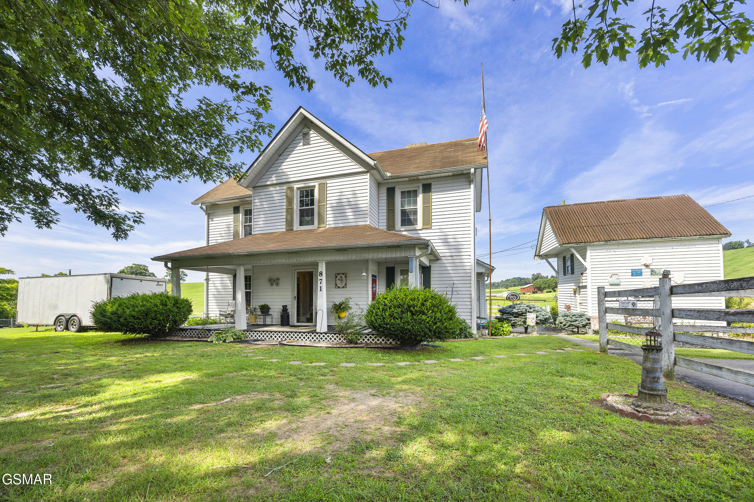 871 Hinkle Road Dandridge TN 37725