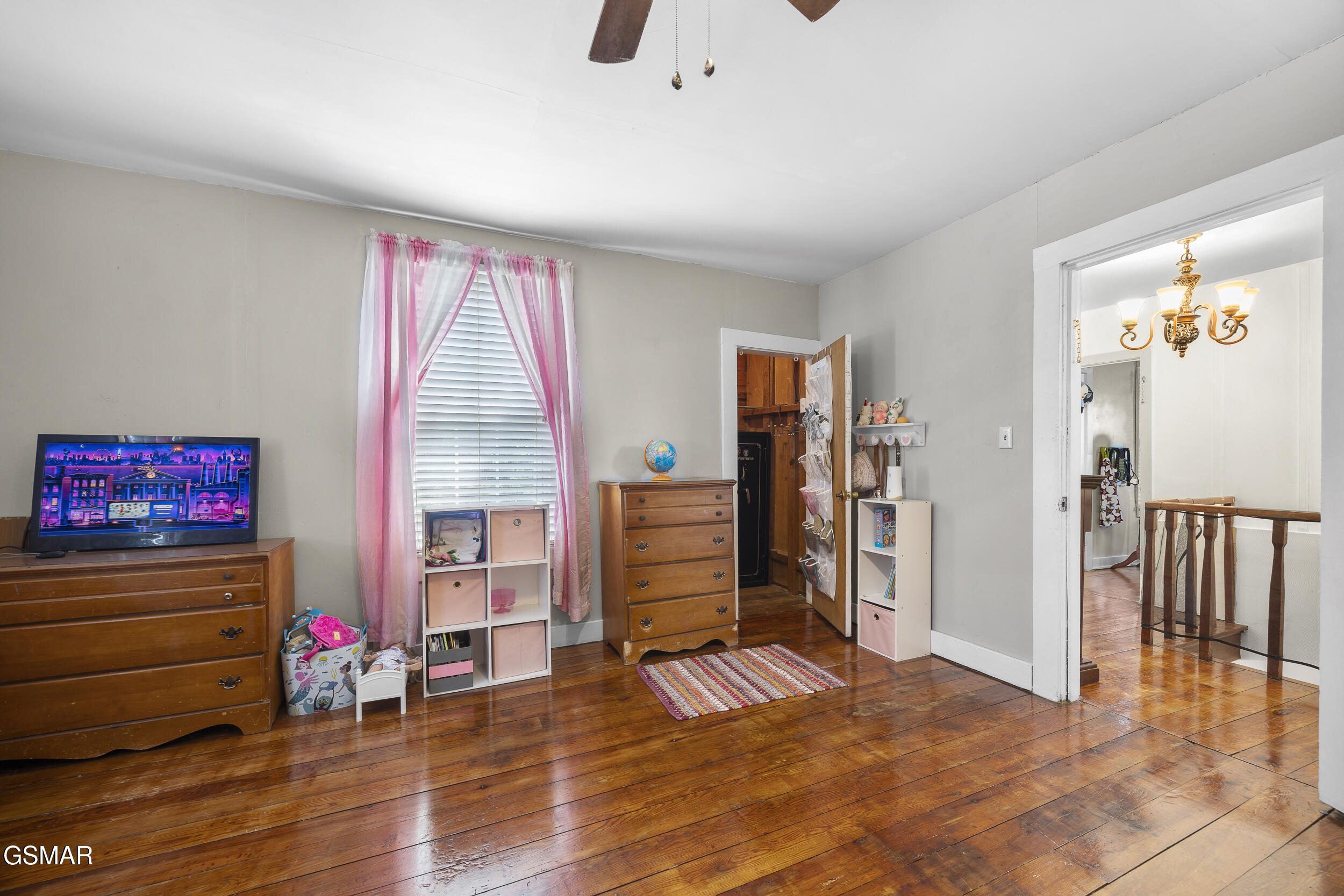 871 Hinkle Road Dandridge TN 37725