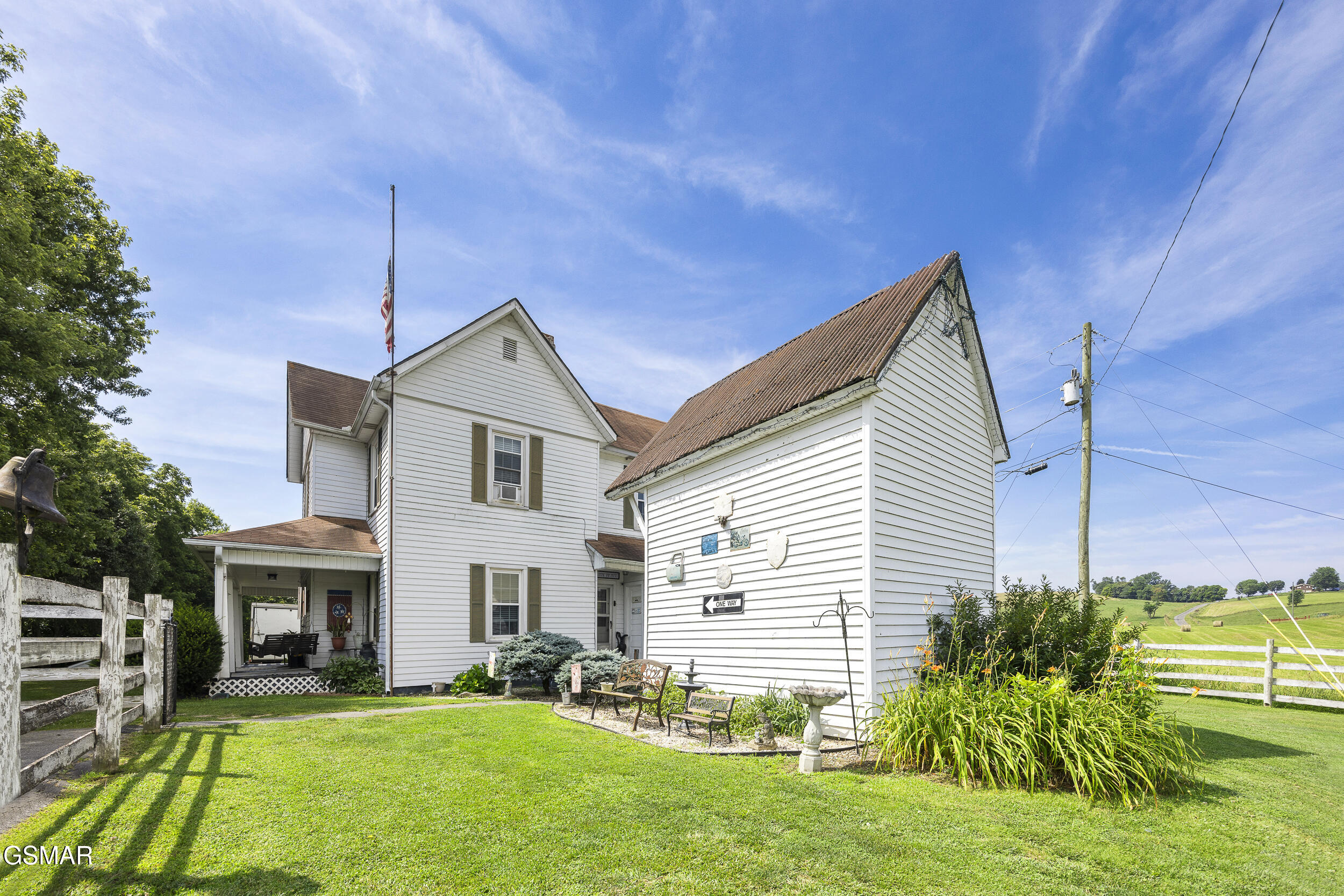 871 Hinkle Road Dandridge TN 37725