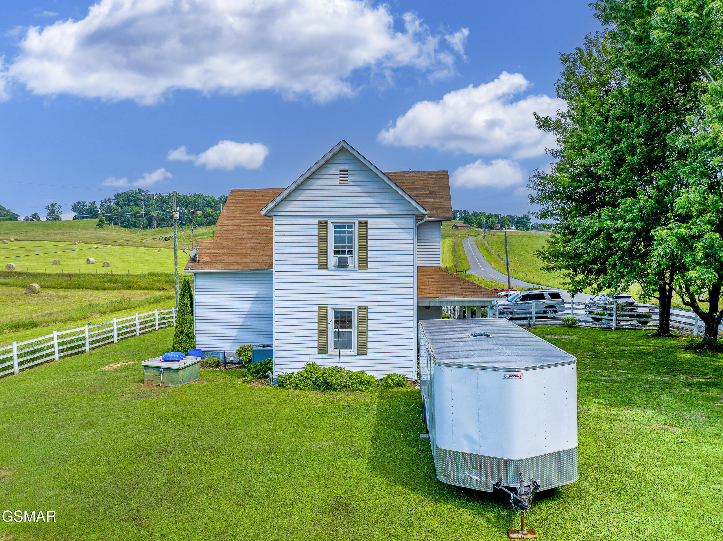 871 Hinkle Road Dandridge TN 37725