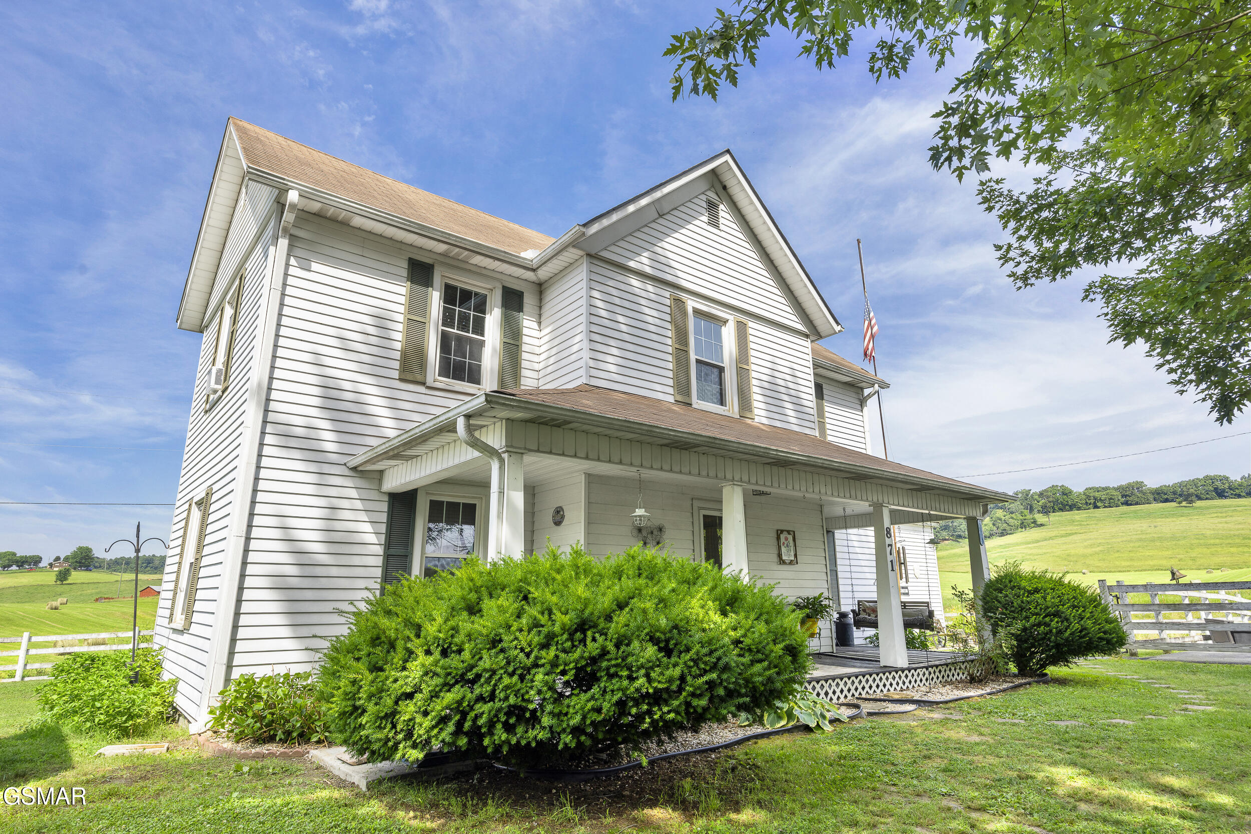 871 Hinkle Road Dandridge TN 37725
