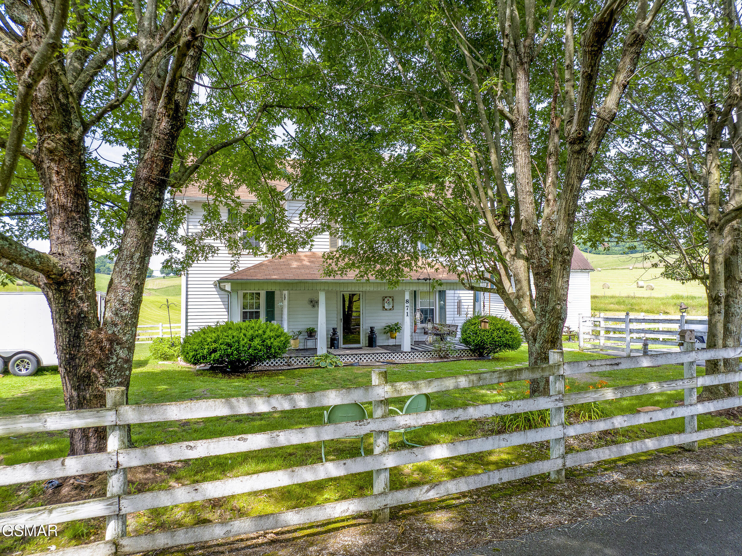 871 Hinkle Road Dandridge TN 37725