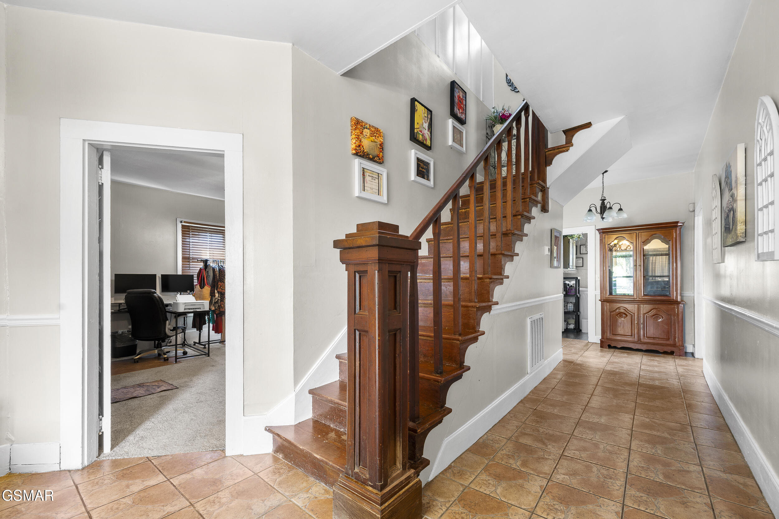 871 Hinkle Road Dandridge TN 37725
