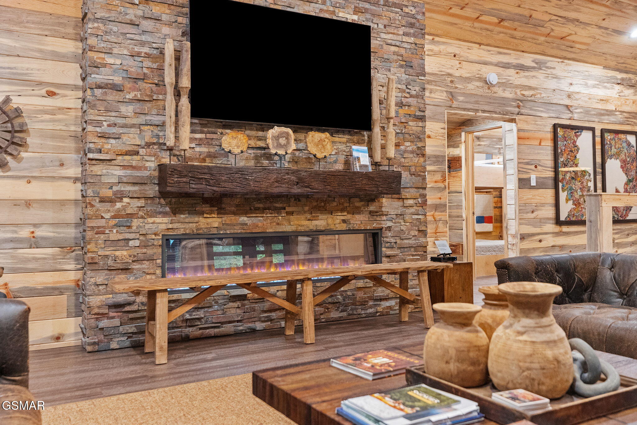 1421 Silver Poplar Lane Sevierville TN 37876