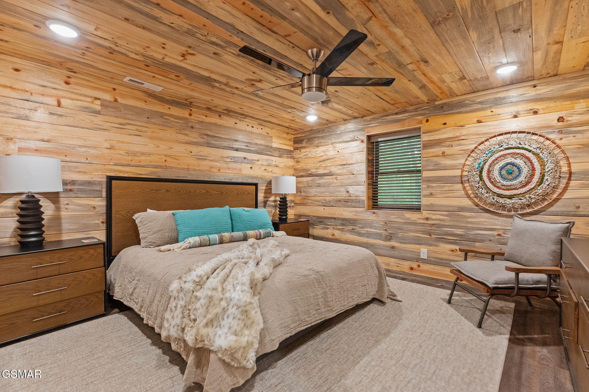 1421 Silver Poplar Lane Sevierville TN 37876