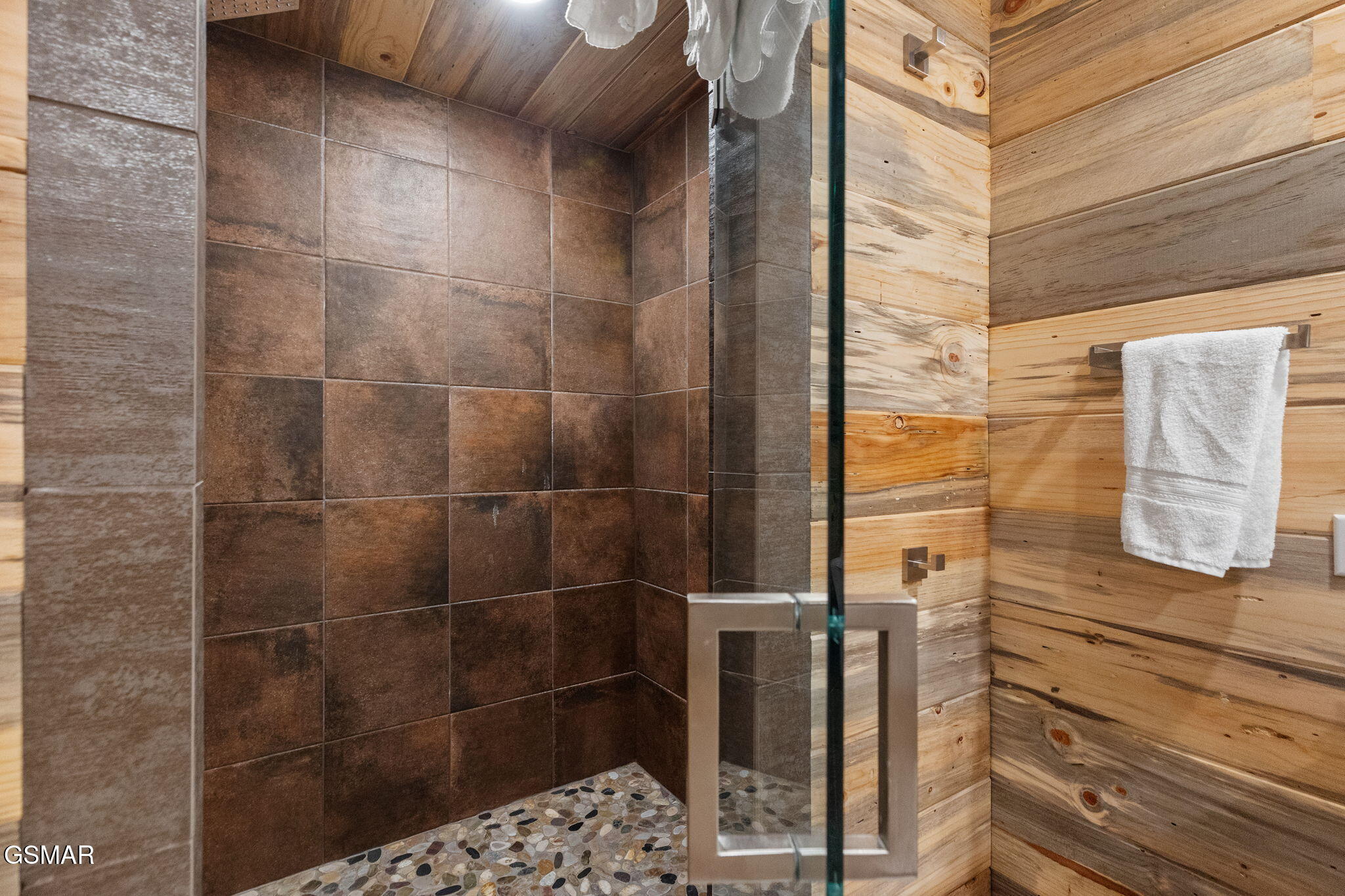 1421 Silver Poplar Lane Sevierville TN 37876