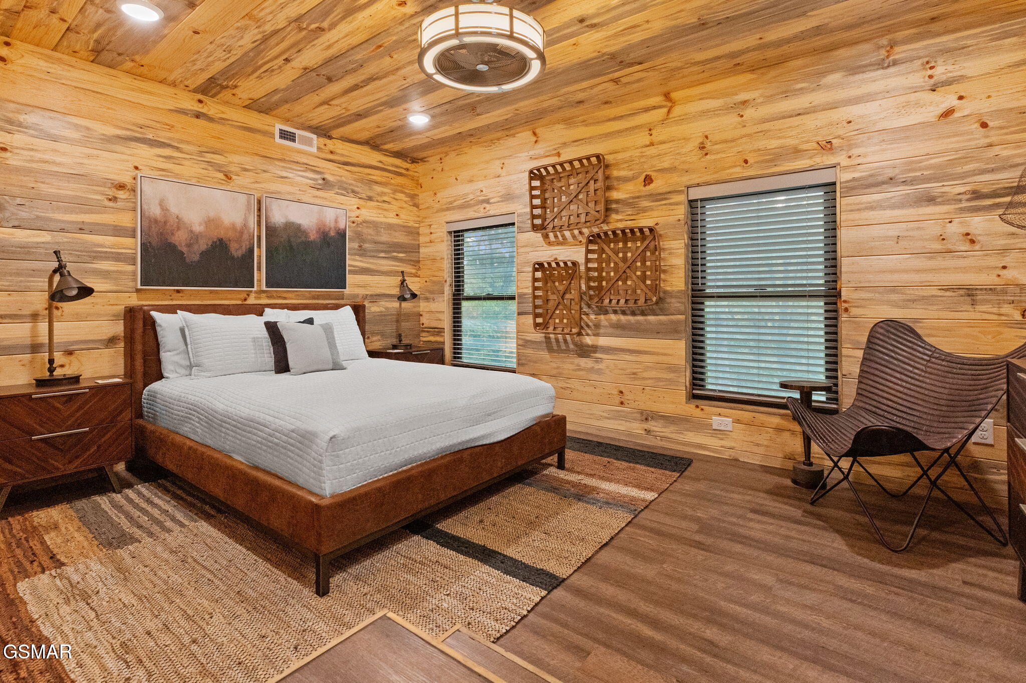 1421 Silver Poplar Lane Sevierville TN 37876